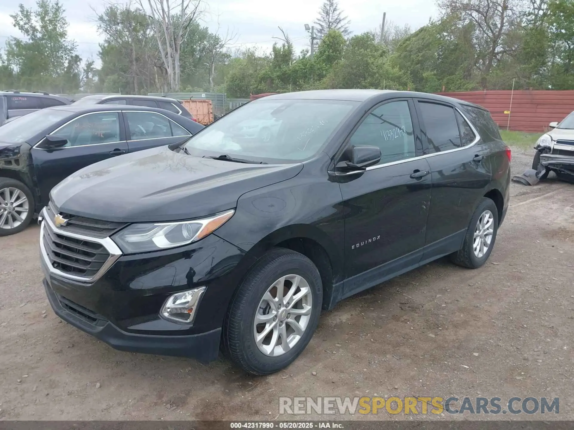 2 Photograph of a damaged car 2GNAXJEV4L6116279 CHEVROLET EQUINOX 2020