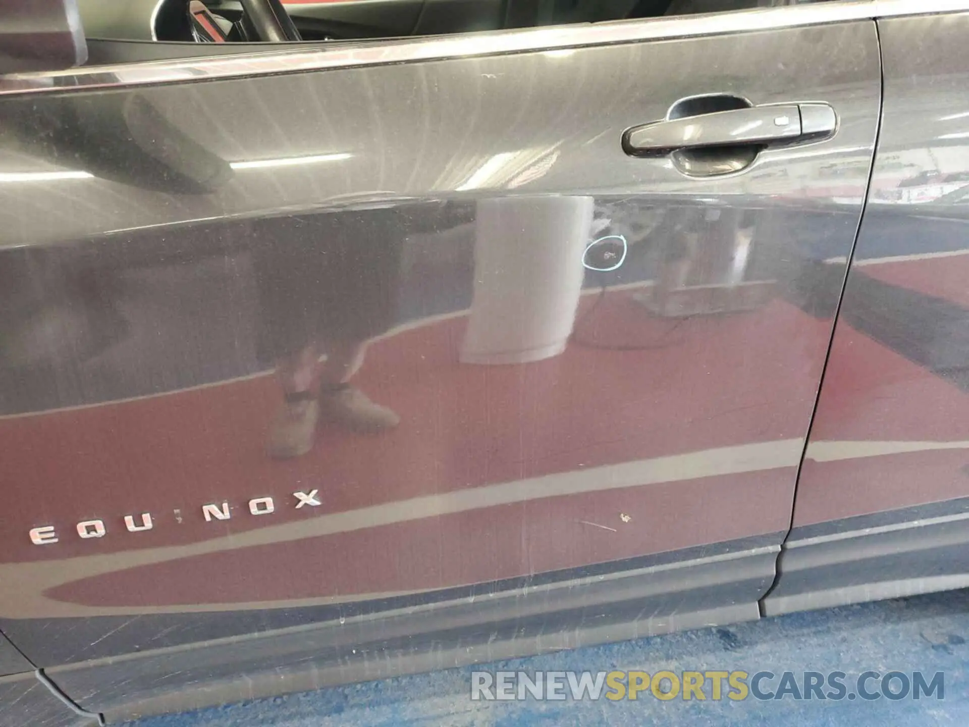 24 Photograph of a damaged car 2GNAXJEV4L6156524 CHEVROLET EQUINOX 2020