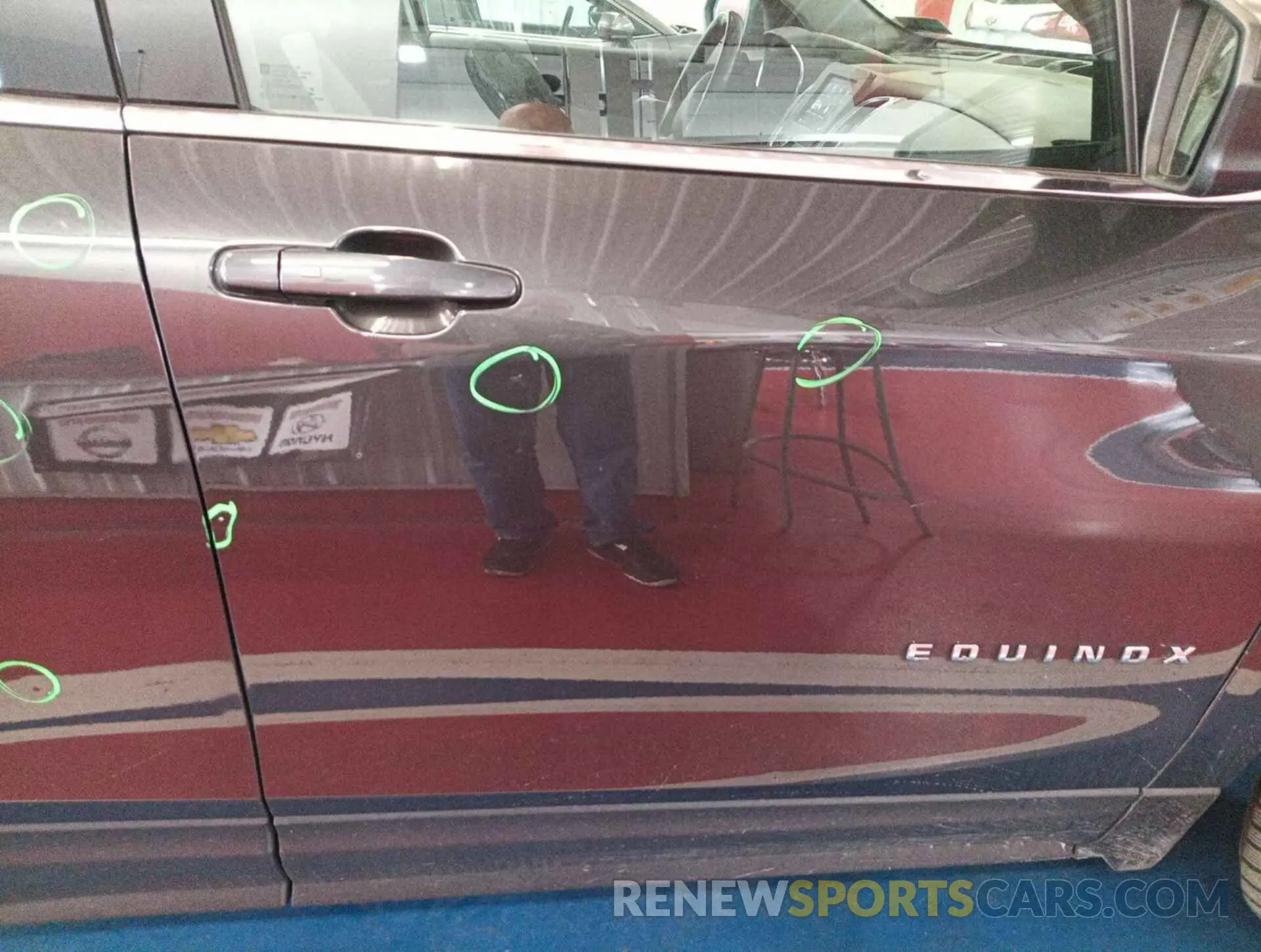 9 Photograph of a damaged car 2GNAXJEV4L6230850 CHEVROLET EQUINOX 2020