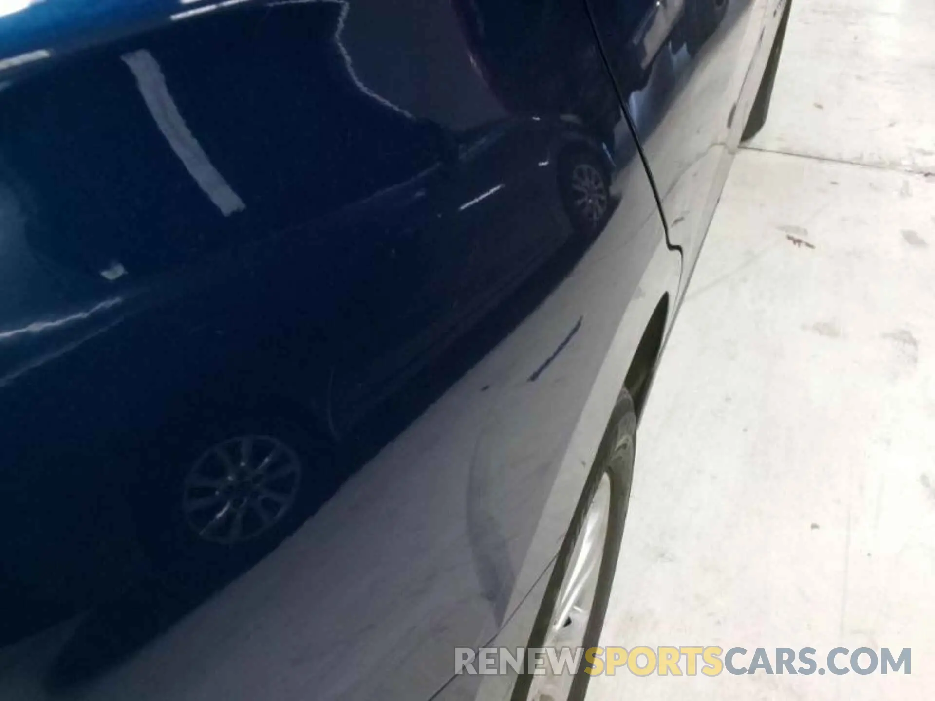 5 Photograph of a damaged car 2GNAXJEV4L6233196 CHEVROLET EQUINOX 2020