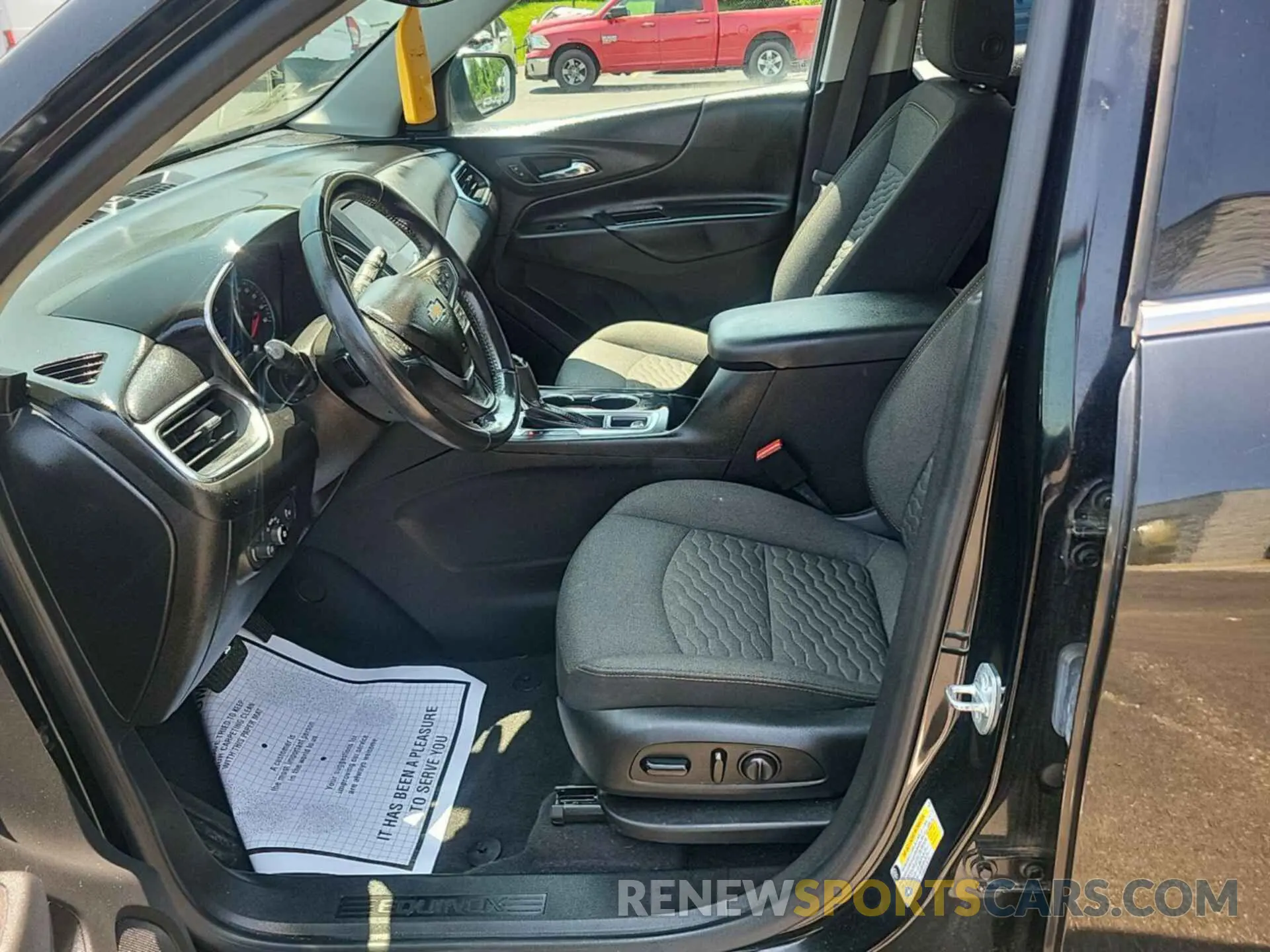 10 Photograph of a damaged car 2GNAXJEV4L6238785 CHEVROLET EQUINOX 2020