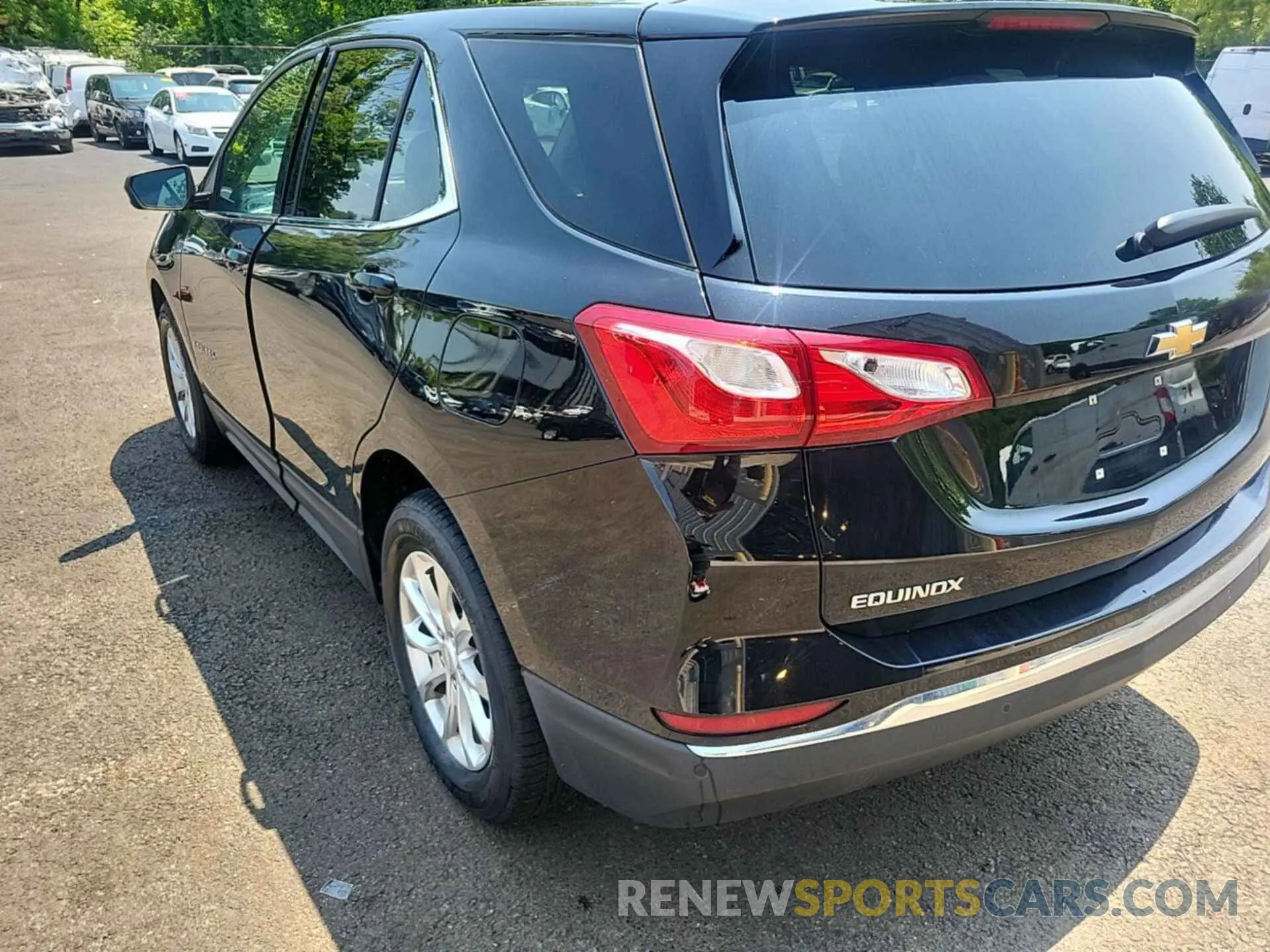 2 Photograph of a damaged car 2GNAXJEV4L6238785 CHEVROLET EQUINOX 2020