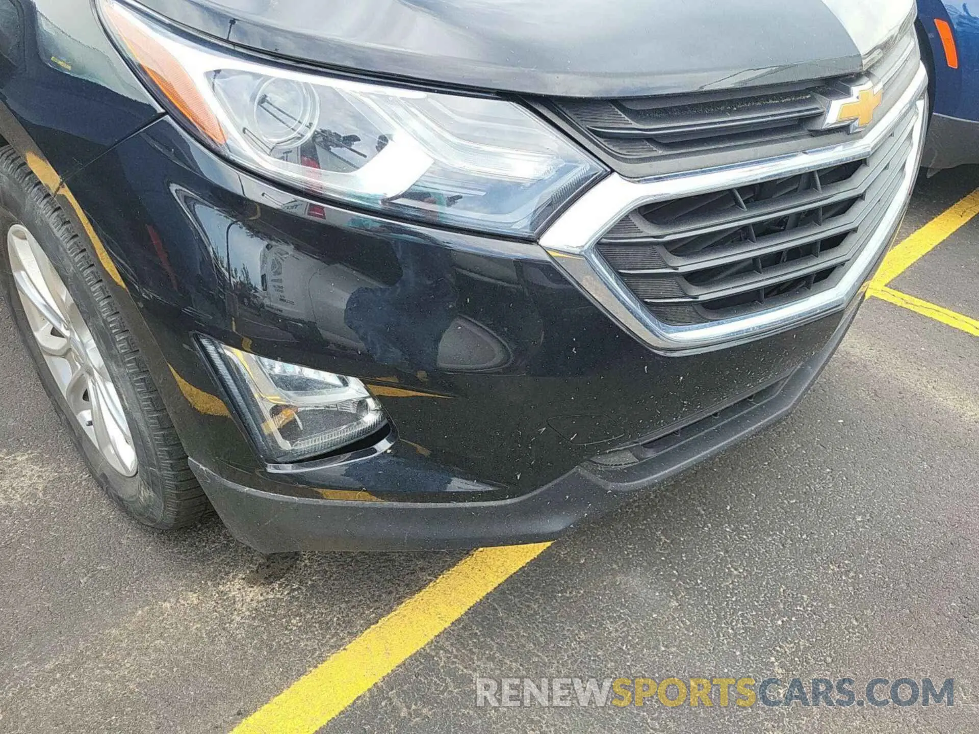 8 Photograph of a damaged car 2GNAXJEV4L6238785 CHEVROLET EQUINOX 2020