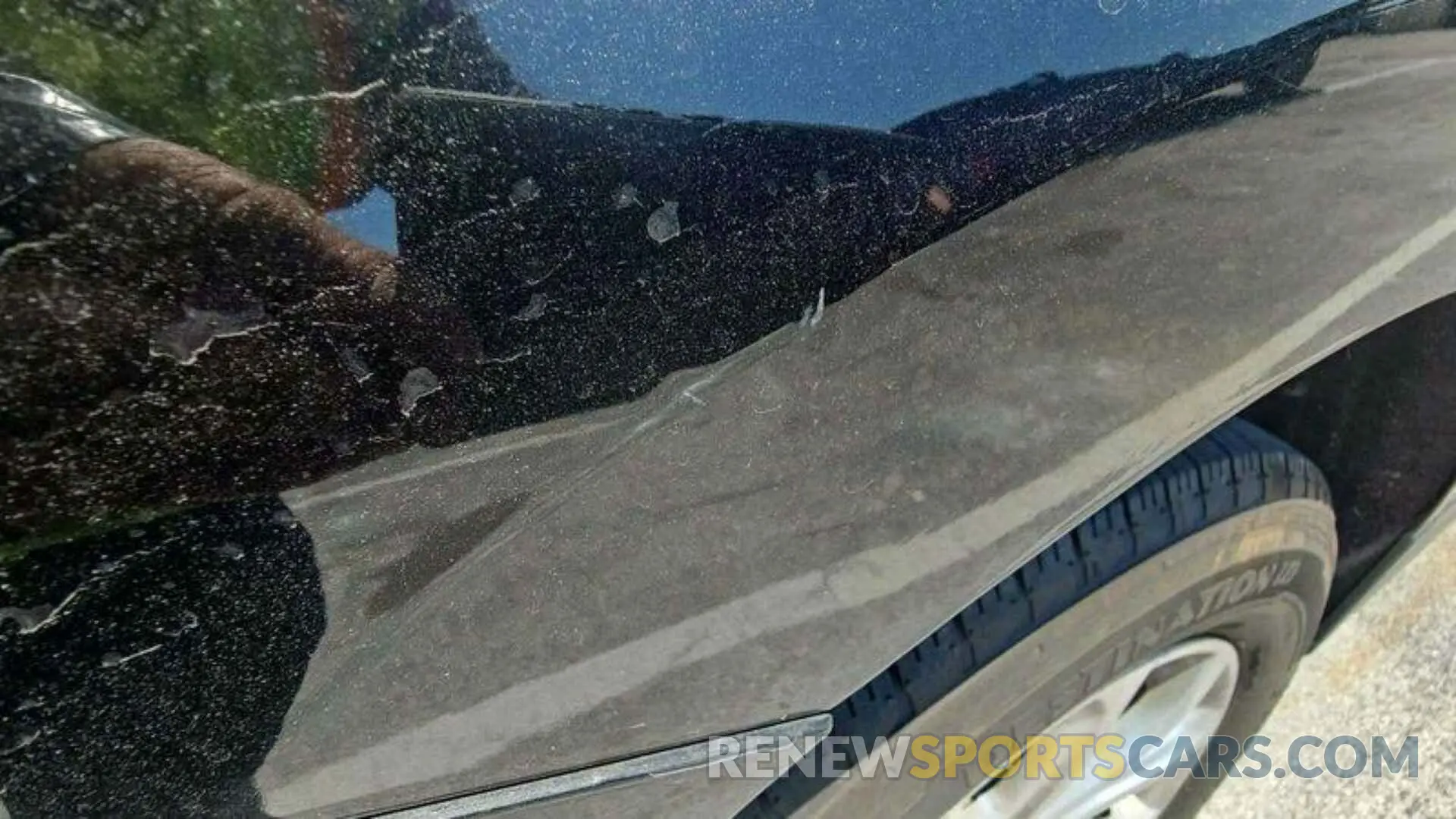 10 Photograph of a damaged car 2GNAXJEV4L6239354 CHEVROLET EQUINOX 2020