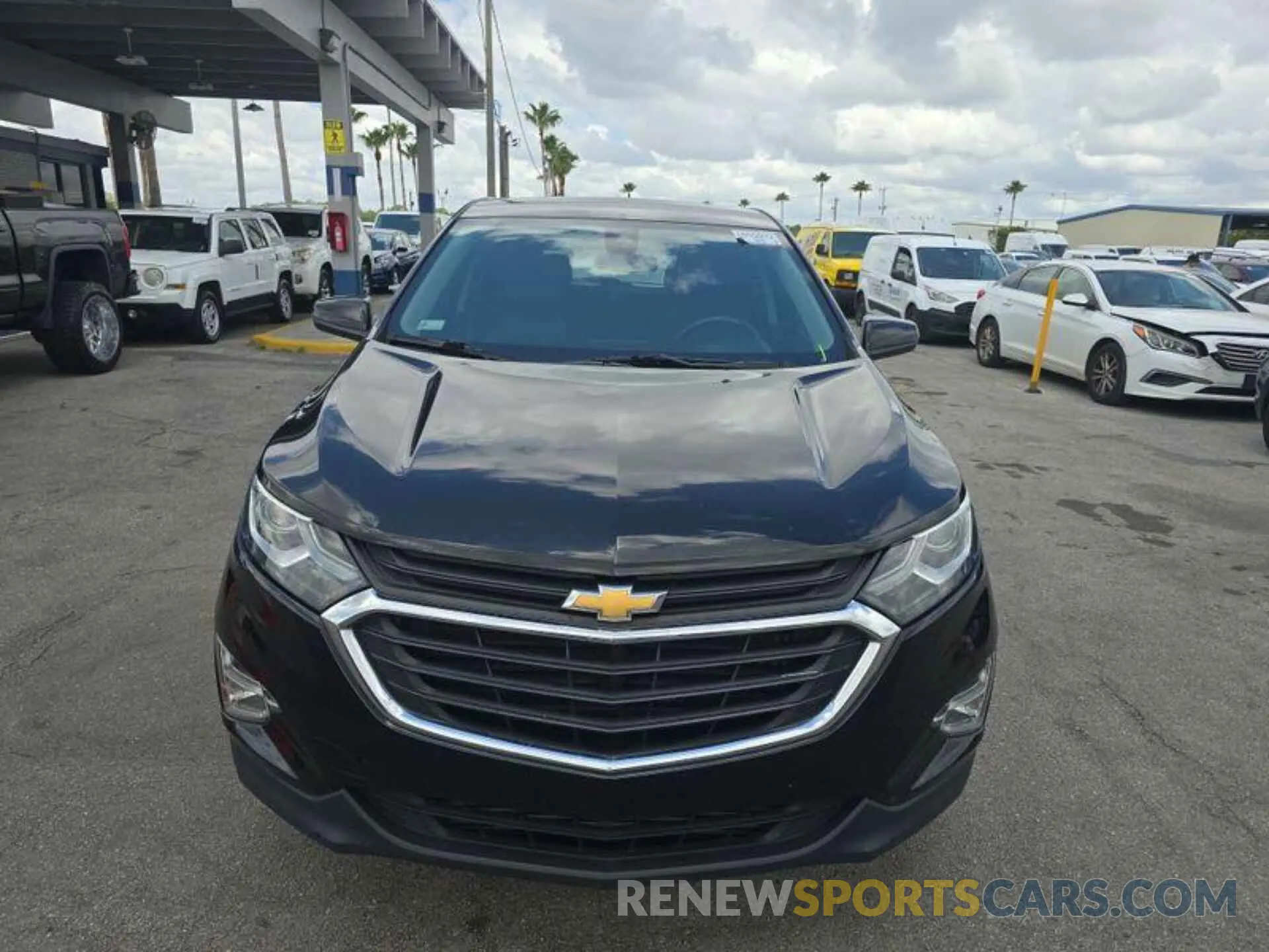 9 Photograph of a damaged car 2GNAXJEV4L6239354 CHEVROLET EQUINOX 2020