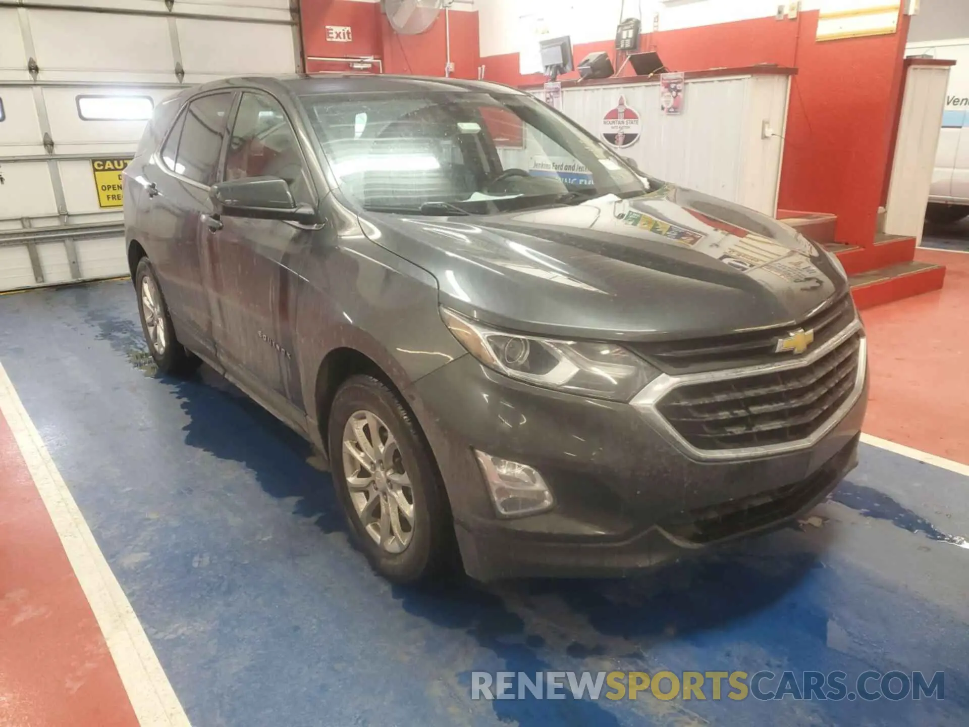 19 Photograph of a damaged car 2GNAXJEV4L6240780 CHEVROLET EQUINOX 2020