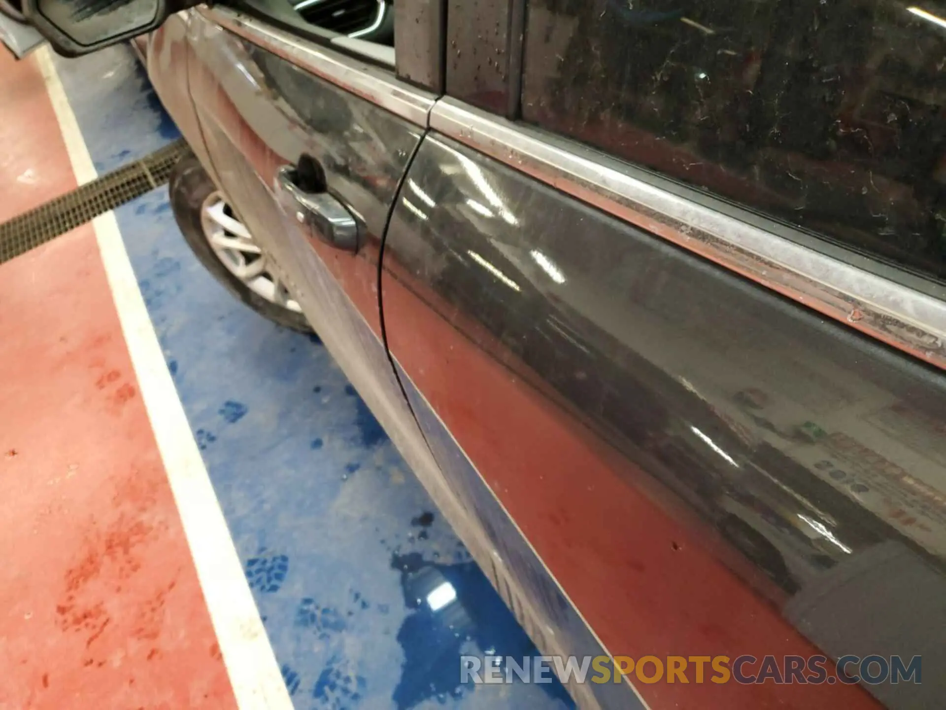 2 Photograph of a damaged car 2GNAXJEV4L6240780 CHEVROLET EQUINOX 2020