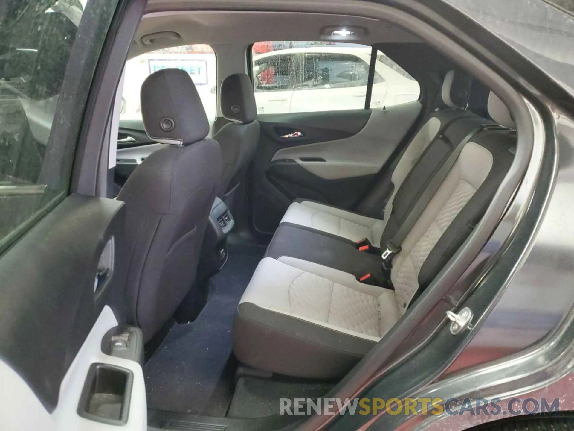 3 Photograph of a damaged car 2GNAXJEV4L6240780 CHEVROLET EQUINOX 2020