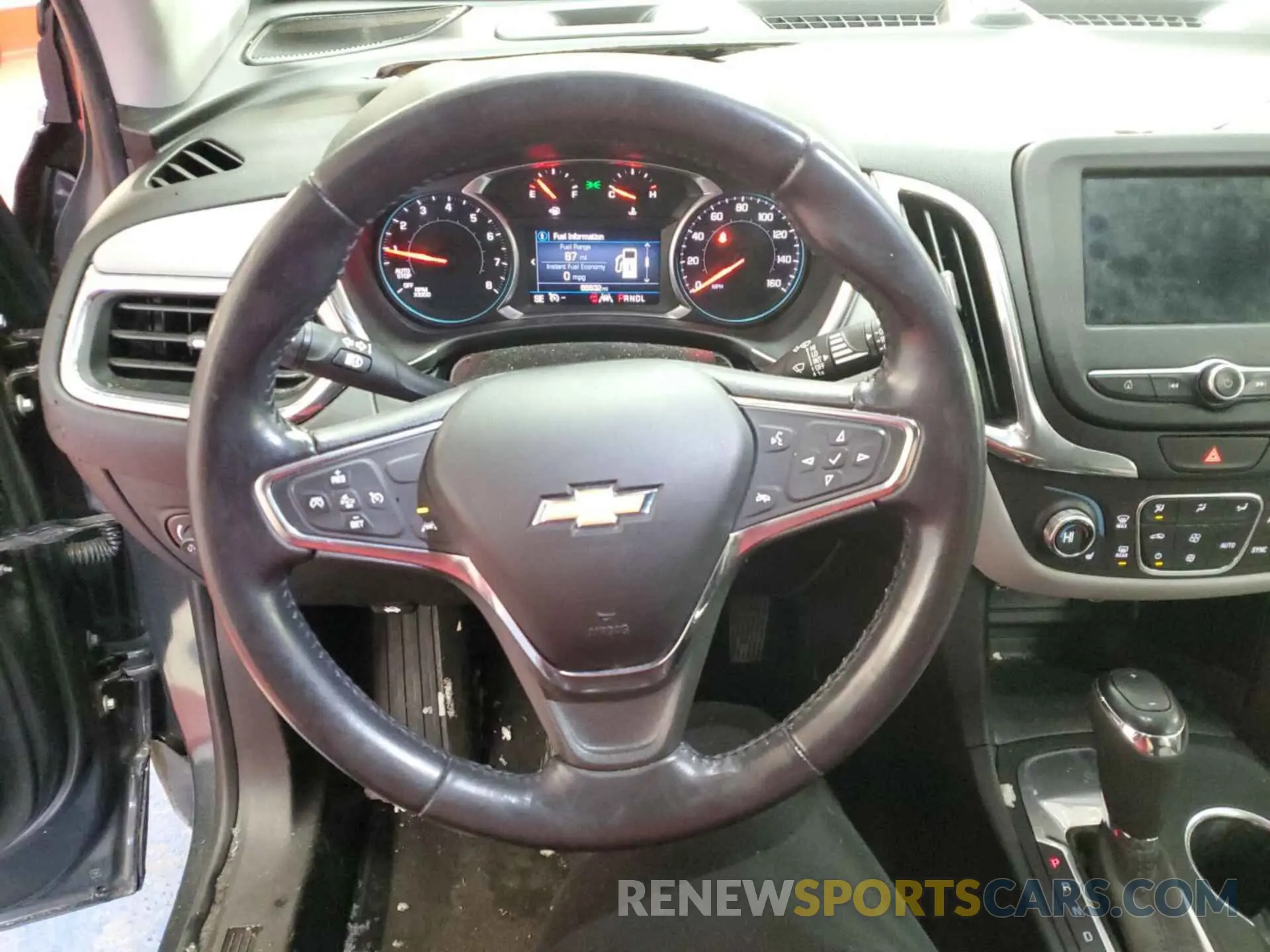 9 Photograph of a damaged car 2GNAXJEV4L6240780 CHEVROLET EQUINOX 2020