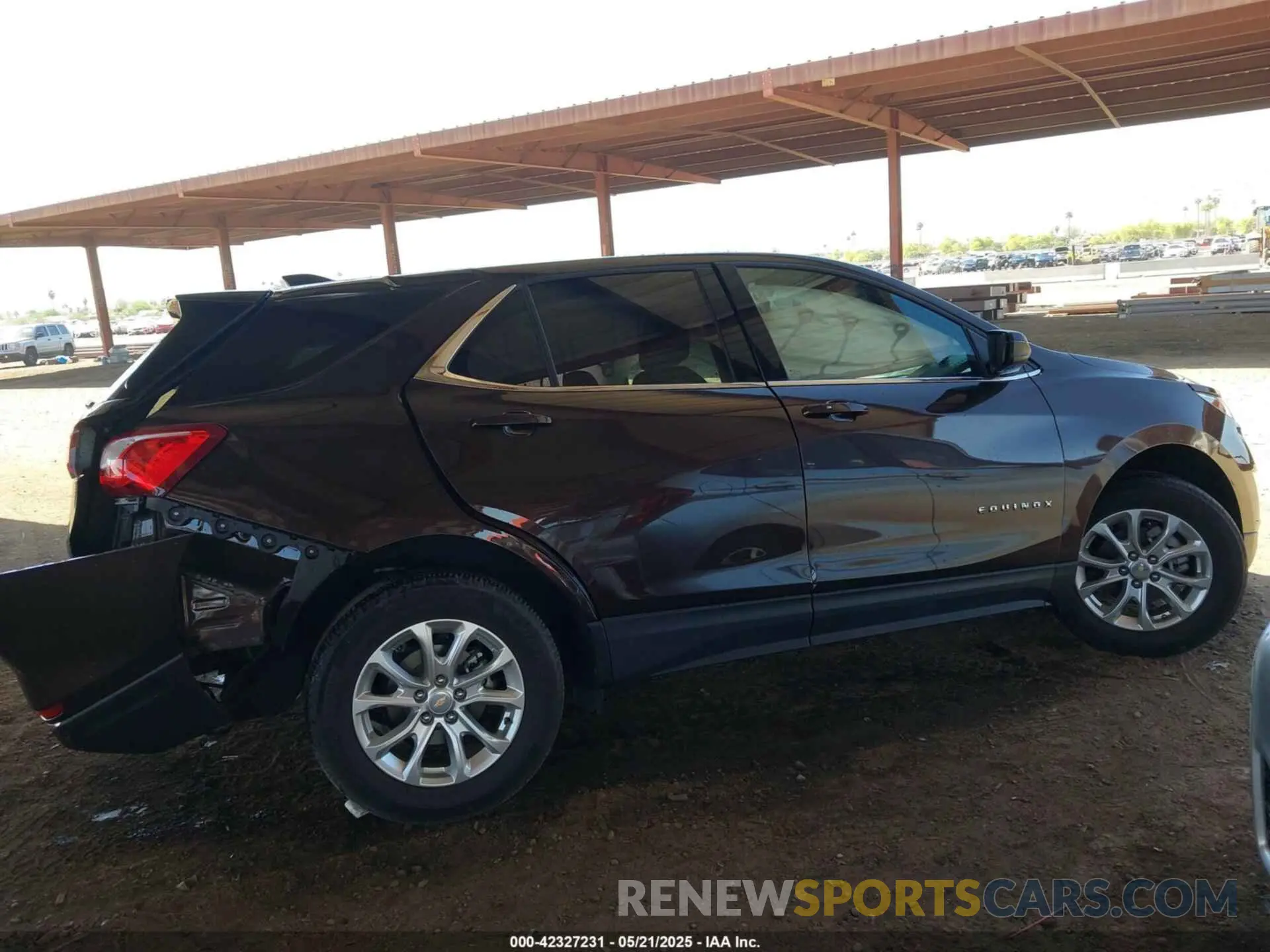 13 Photograph of a damaged car 2GNAXJEV4L6245025 CHEVROLET EQUINOX 2020