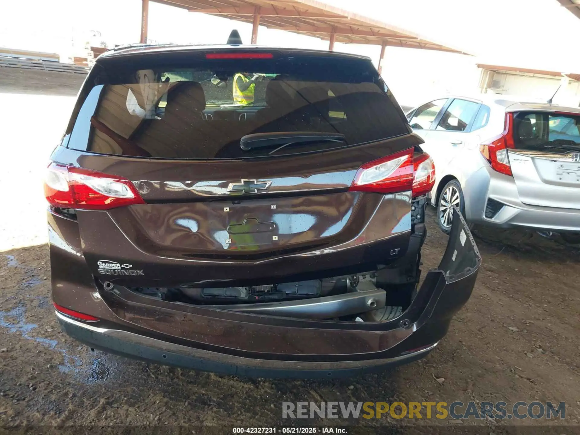 16 Photograph of a damaged car 2GNAXJEV4L6245025 CHEVROLET EQUINOX 2020