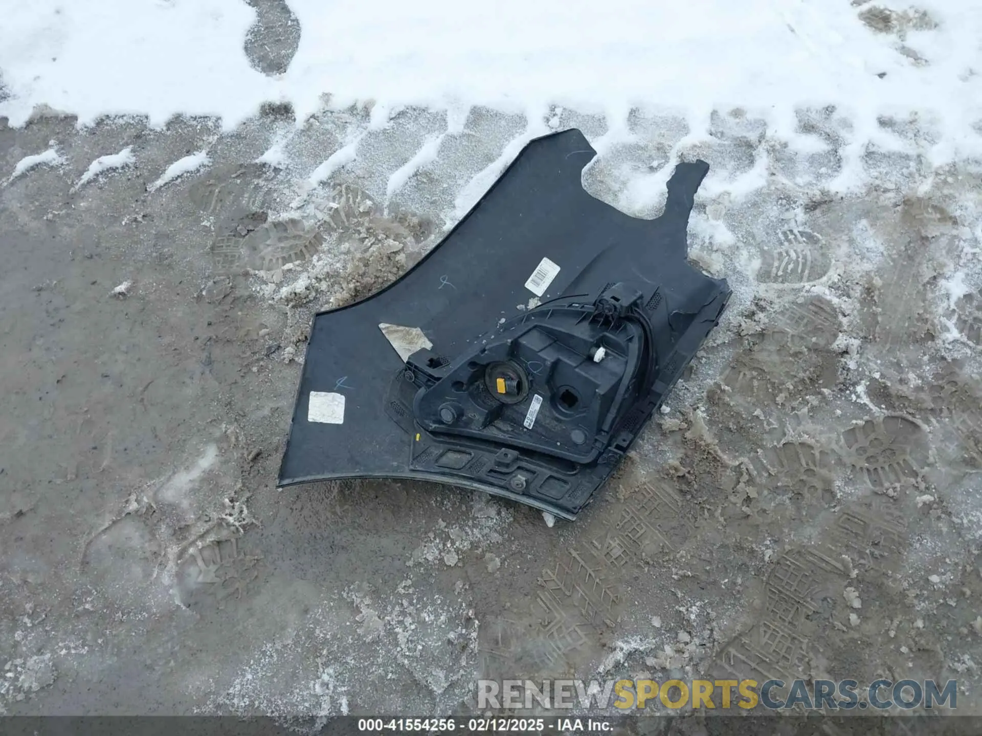 12 Photograph of a damaged car 2GNAXJEV5L6128909 CHEVROLET EQUINOX 2020