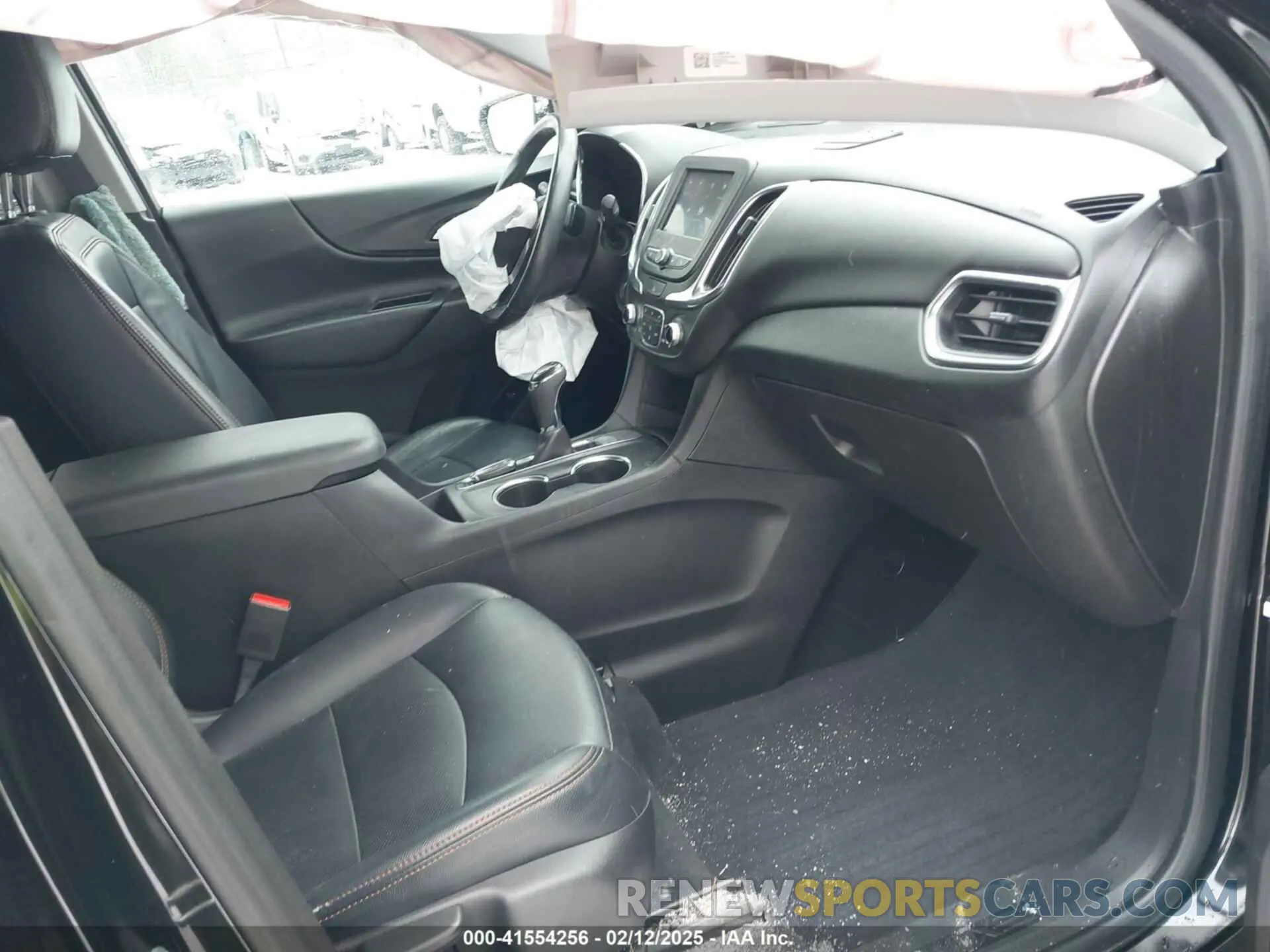 5 Photograph of a damaged car 2GNAXJEV5L6128909 CHEVROLET EQUINOX 2020