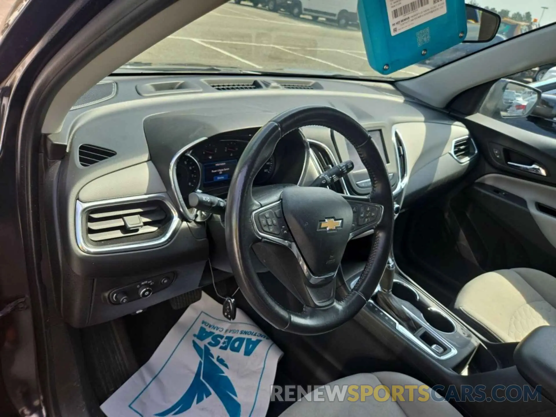 1 Photograph of a damaged car 2GNAXJEV5L6230842 CHEVROLET EQUINOX 2020