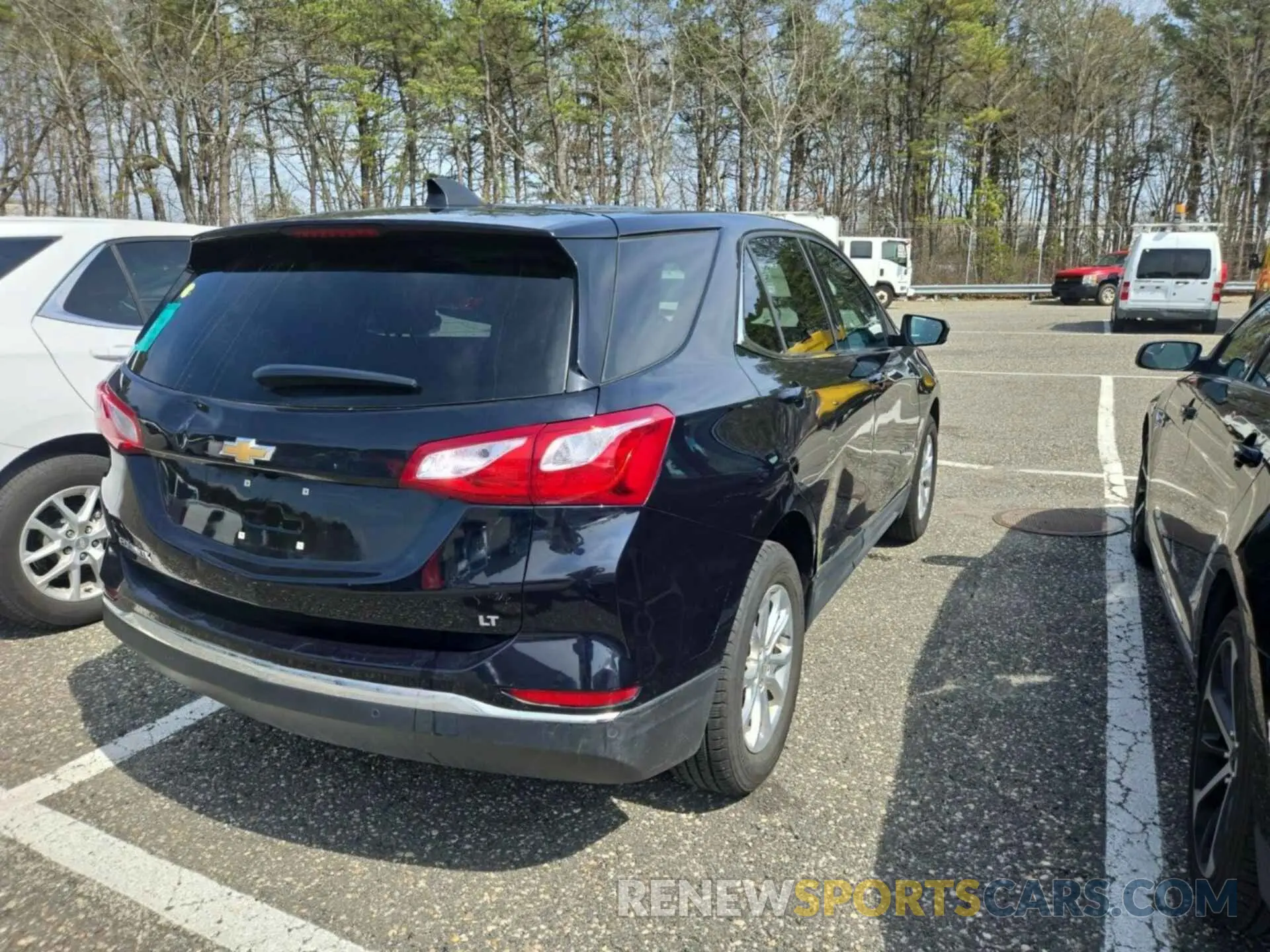 16 Photograph of a damaged car 2GNAXJEV5L6230842 CHEVROLET EQUINOX 2020