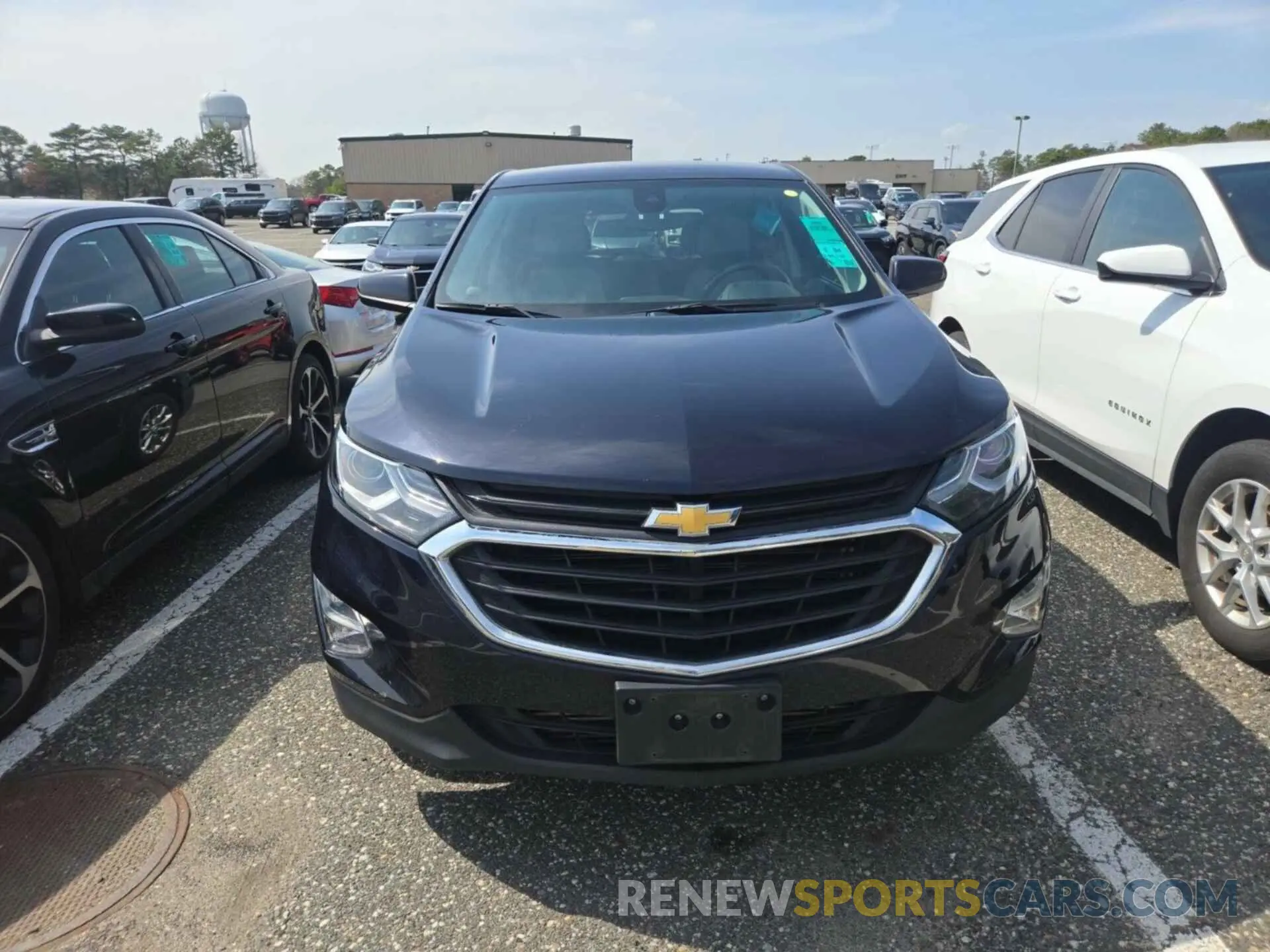 28 Photograph of a damaged car 2GNAXJEV5L6230842 CHEVROLET EQUINOX 2020