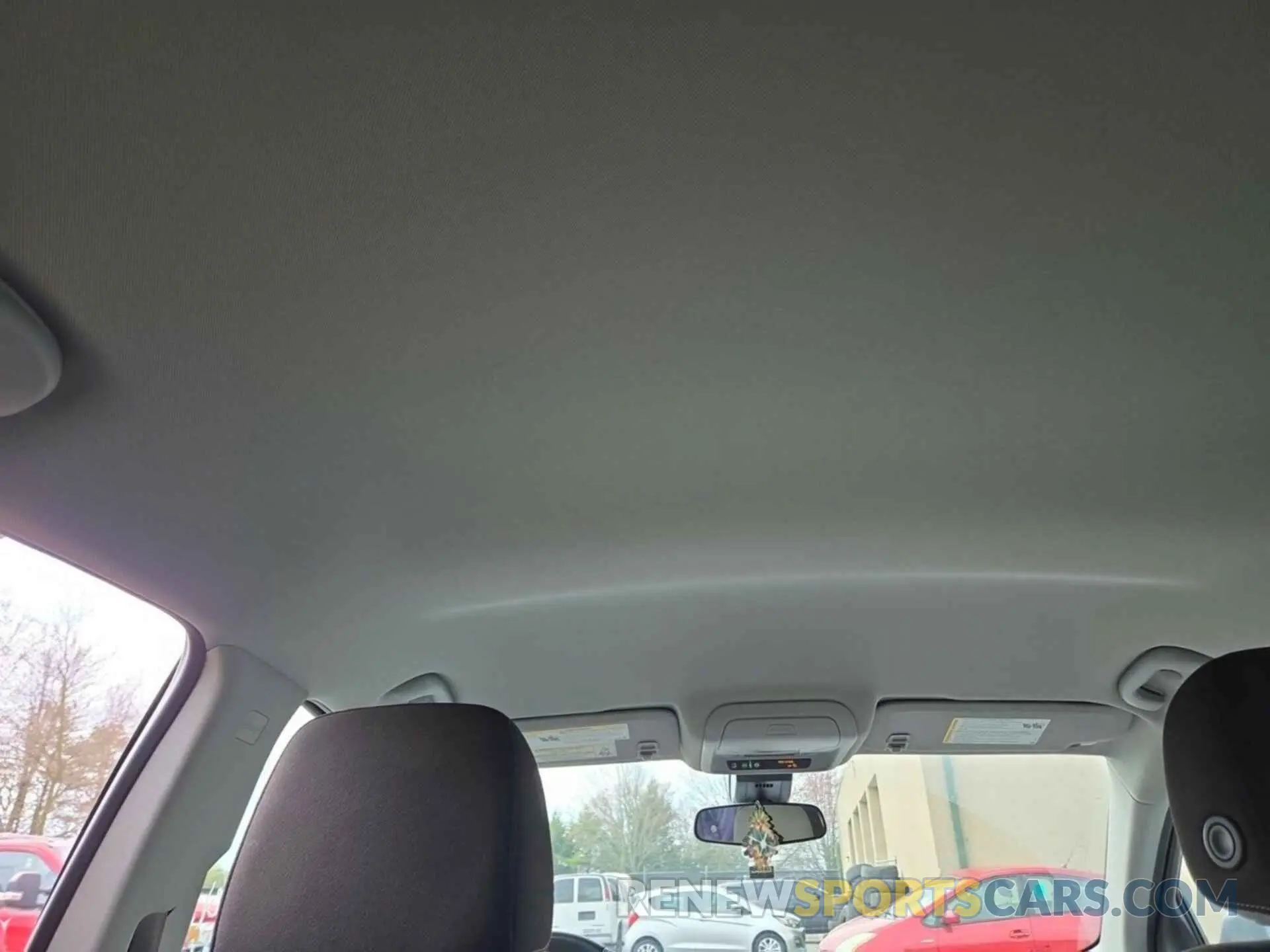 40 Photograph of a damaged car 2GNAXJEV5L6230842 CHEVROLET EQUINOX 2020
