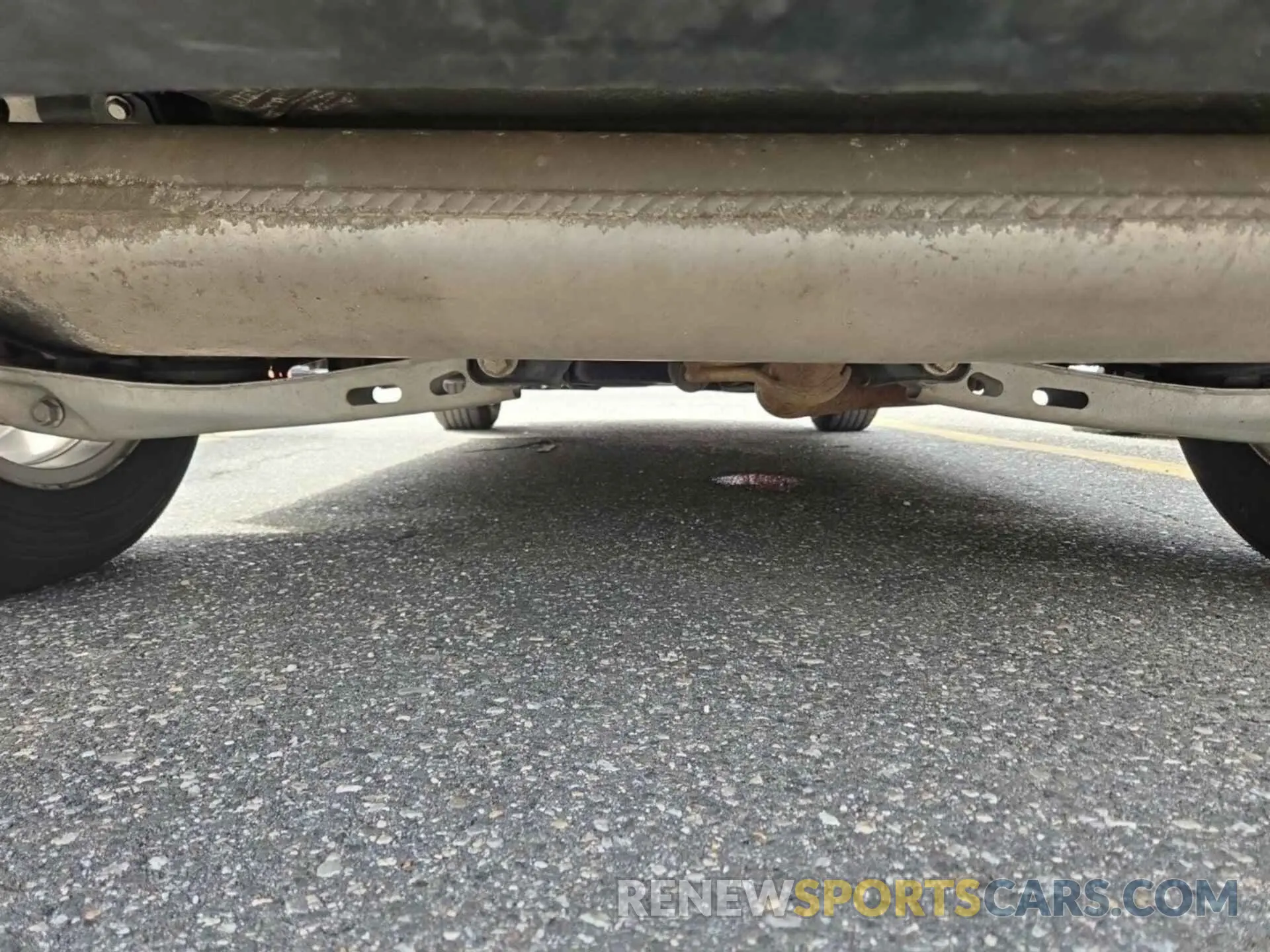 52 Photograph of a damaged car 2GNAXJEV5L6230842 CHEVROLET EQUINOX 2020