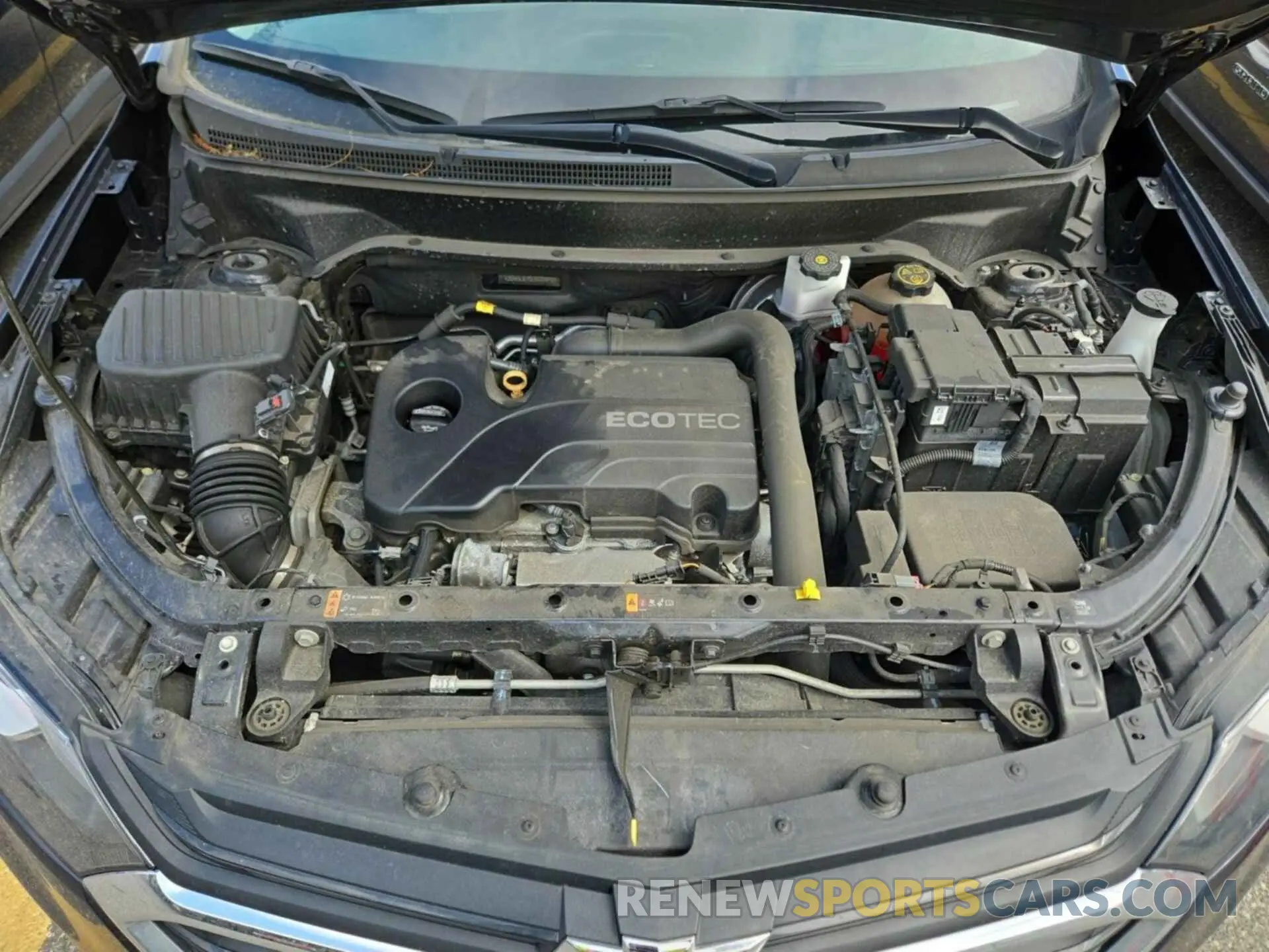 61 Photograph of a damaged car 2GNAXJEV5L6230842 CHEVROLET EQUINOX 2020