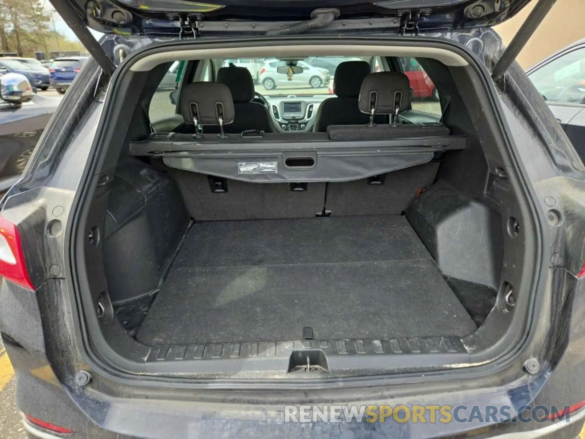 62 Photograph of a damaged car 2GNAXJEV5L6230842 CHEVROLET EQUINOX 2020