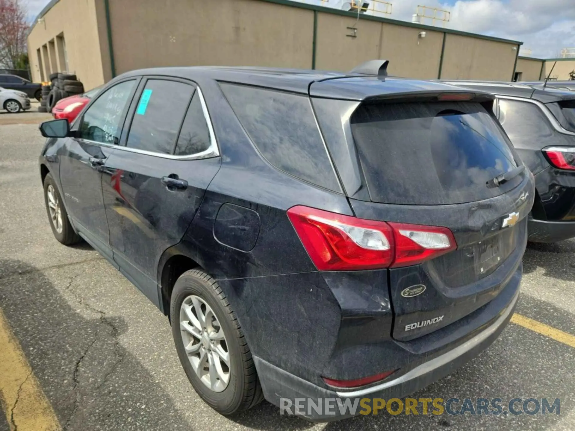 9 Photograph of a damaged car 2GNAXJEV5L6230842 CHEVROLET EQUINOX 2020