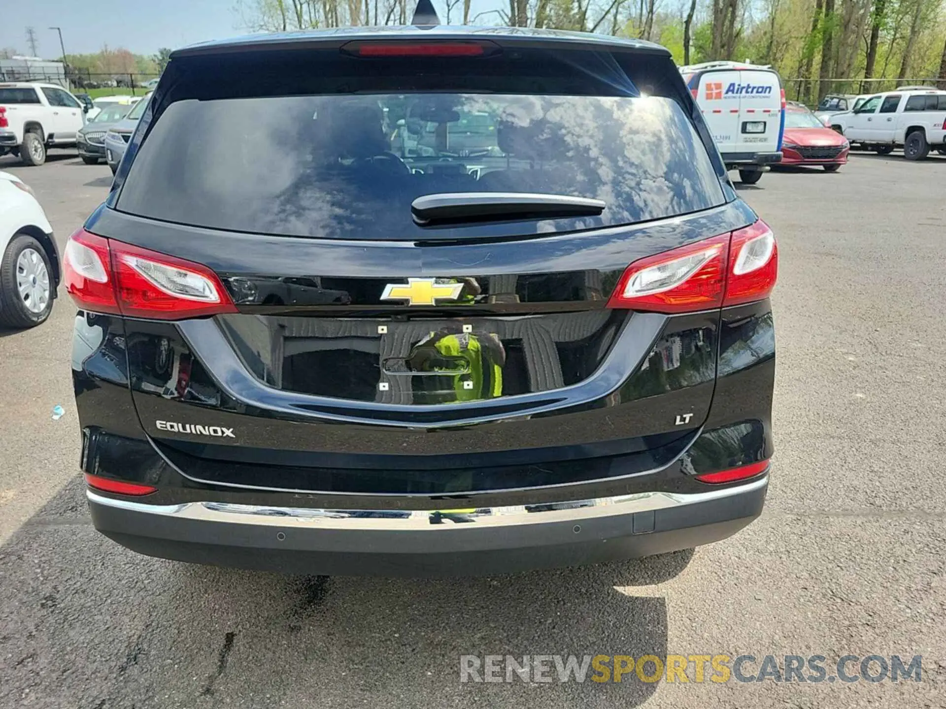 2 Photograph of a damaged car 2GNAXJEV5L6231294 CHEVROLET EQUINOX 2020