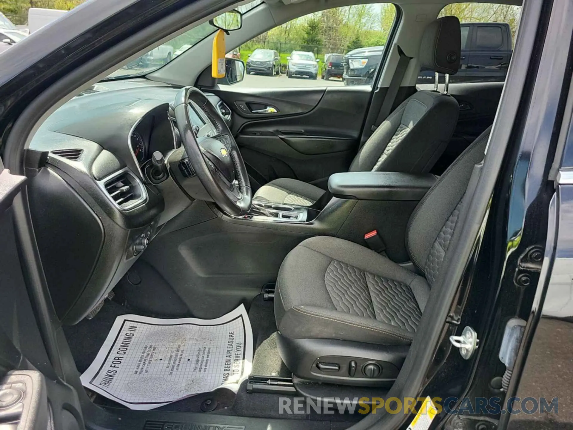 21 Photograph of a damaged car 2GNAXJEV5L6231294 CHEVROLET EQUINOX 2020
