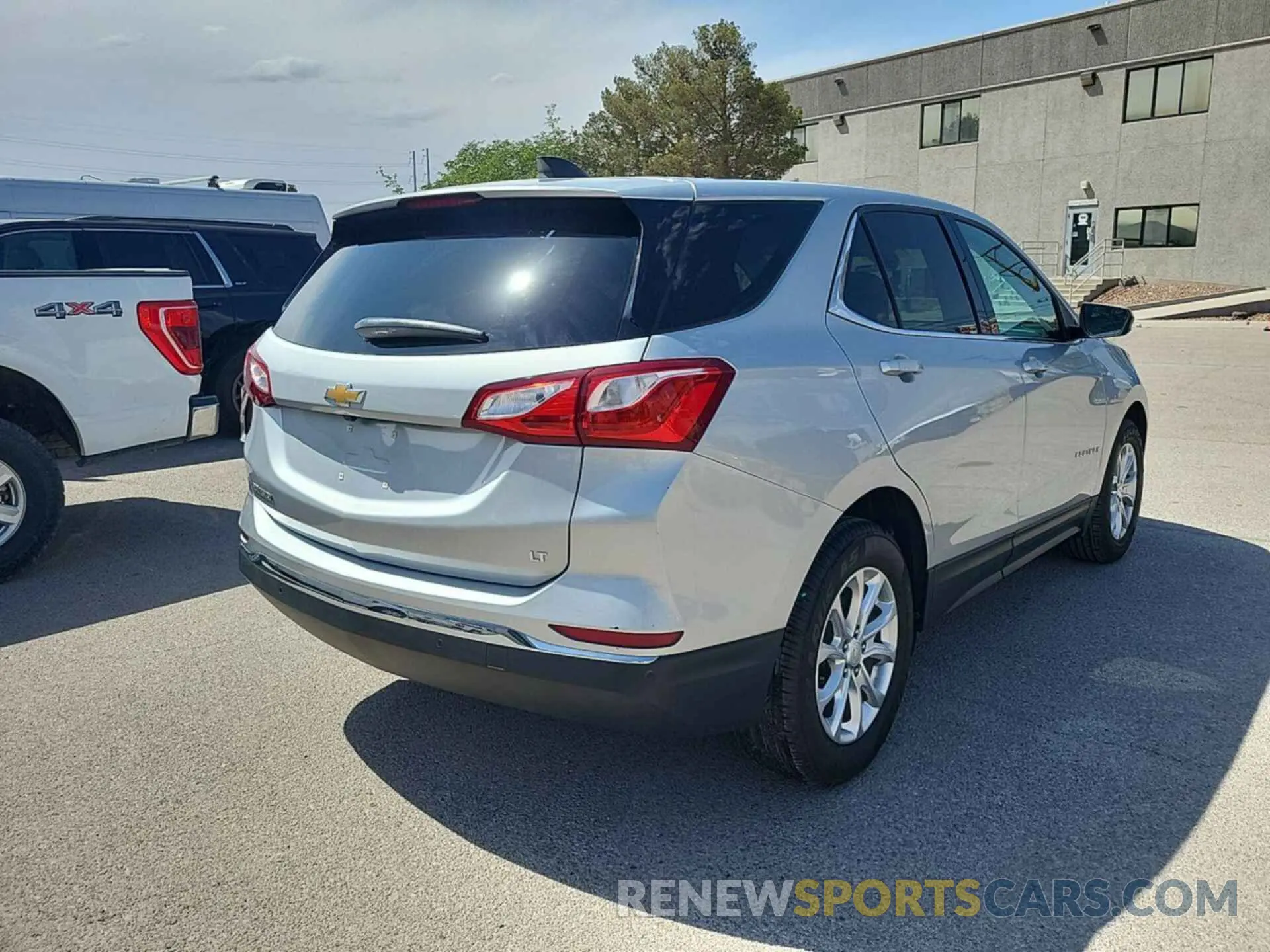 1 Photograph of a damaged car 2GNAXJEV5L6232297 CHEVROLET EQUINOX 2020
