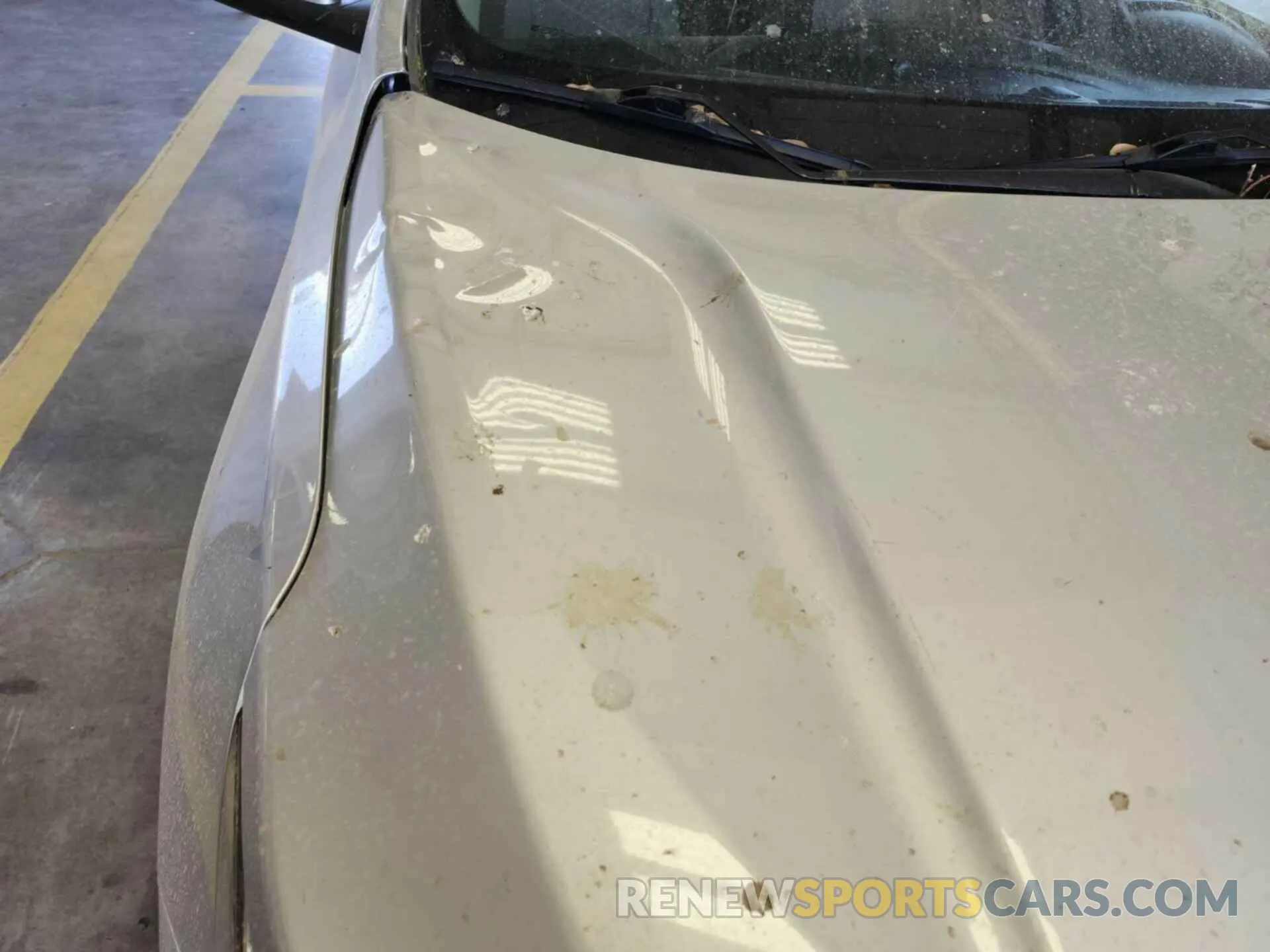 18 Photograph of a damaged car 2GNAXJEV5L6232297 CHEVROLET EQUINOX 2020