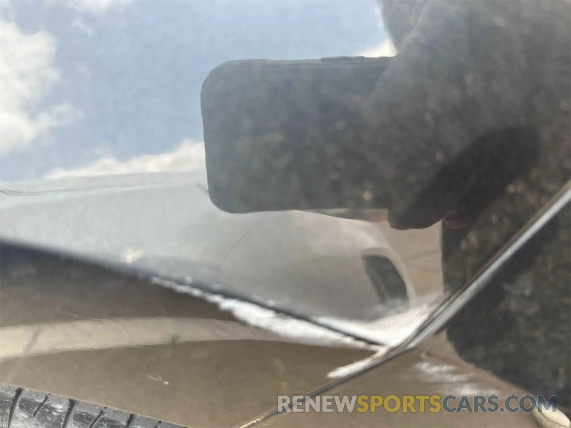 2 Photograph of a damaged car 2GNAXJEV5L6232686 CHEVROLET EQUINOX 2020