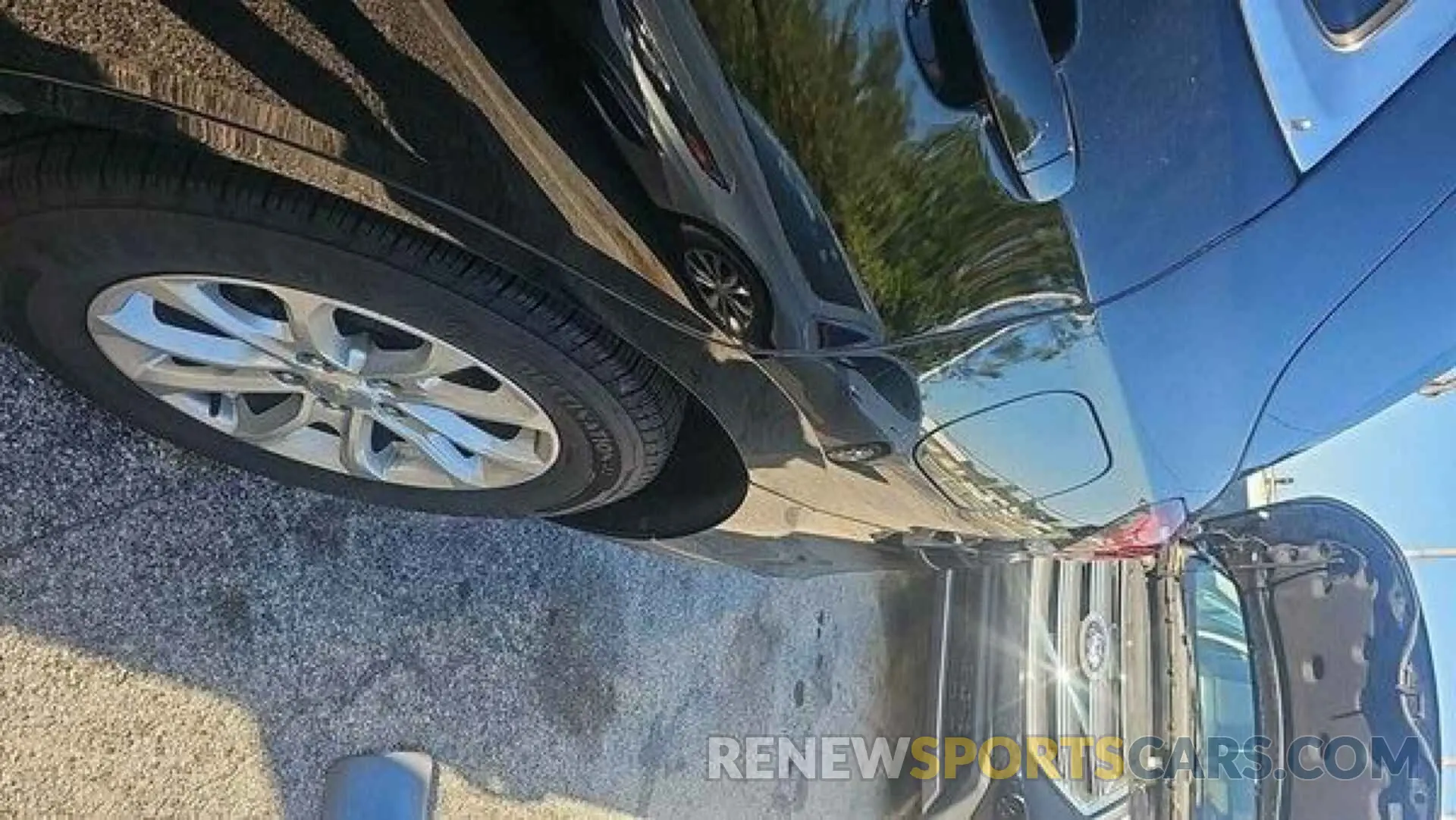 10 Photograph of a damaged car 2GNAXJEV5L6232915 CHEVROLET EQUINOX 2020