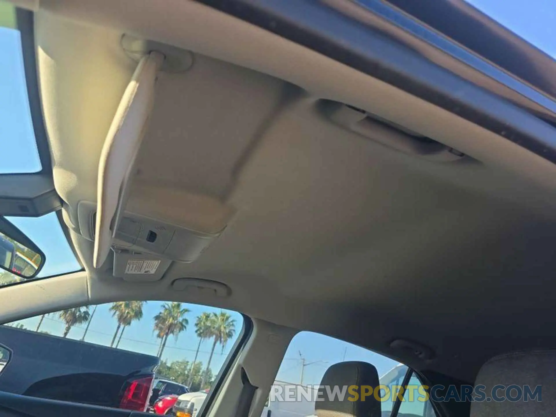 23 Photograph of a damaged car 2GNAXJEV5L6232915 CHEVROLET EQUINOX 2020