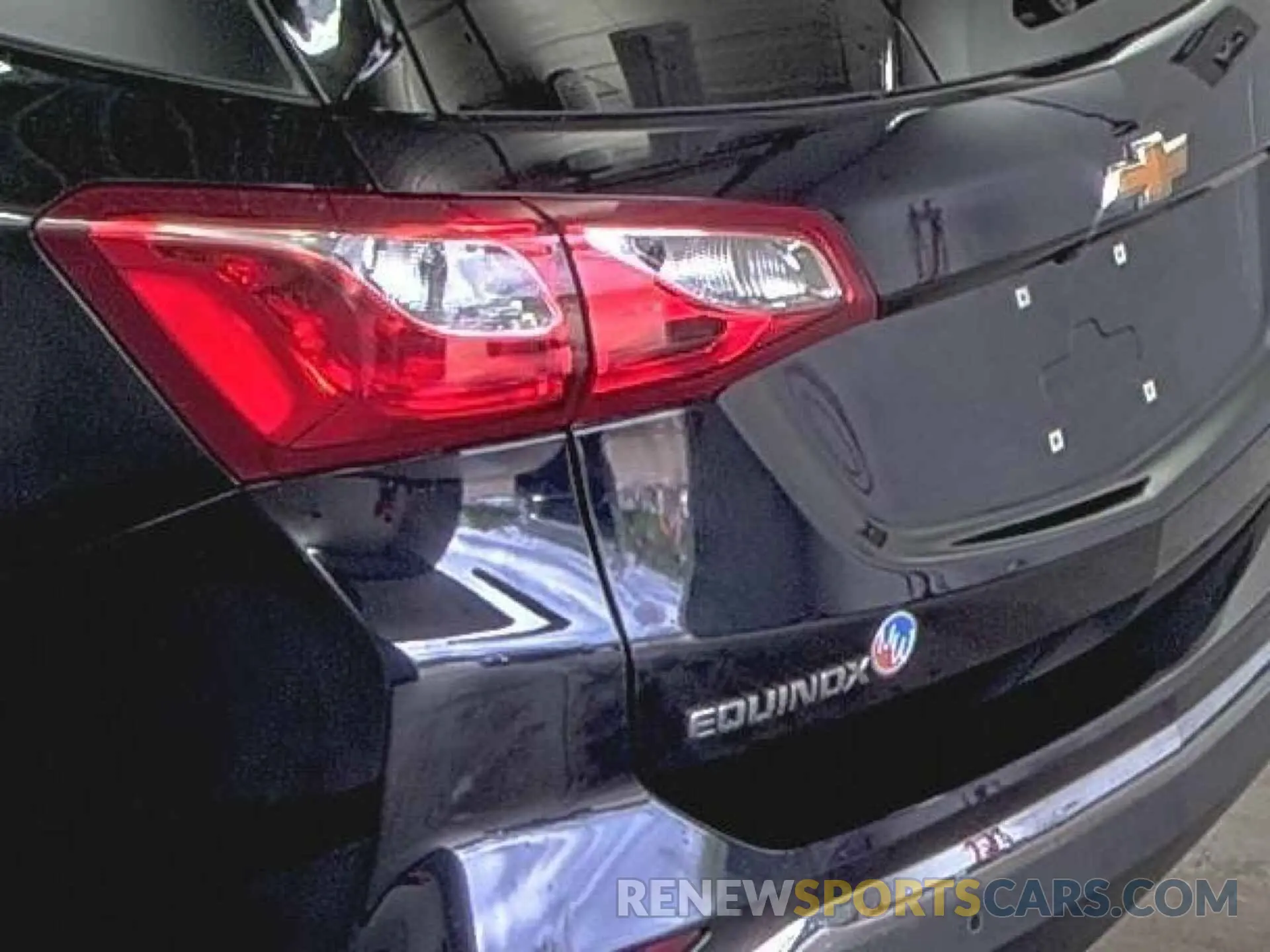 2 Photograph of a damaged car 2GNAXJEV5L6233692 CHEVROLET EQUINOX 2020
