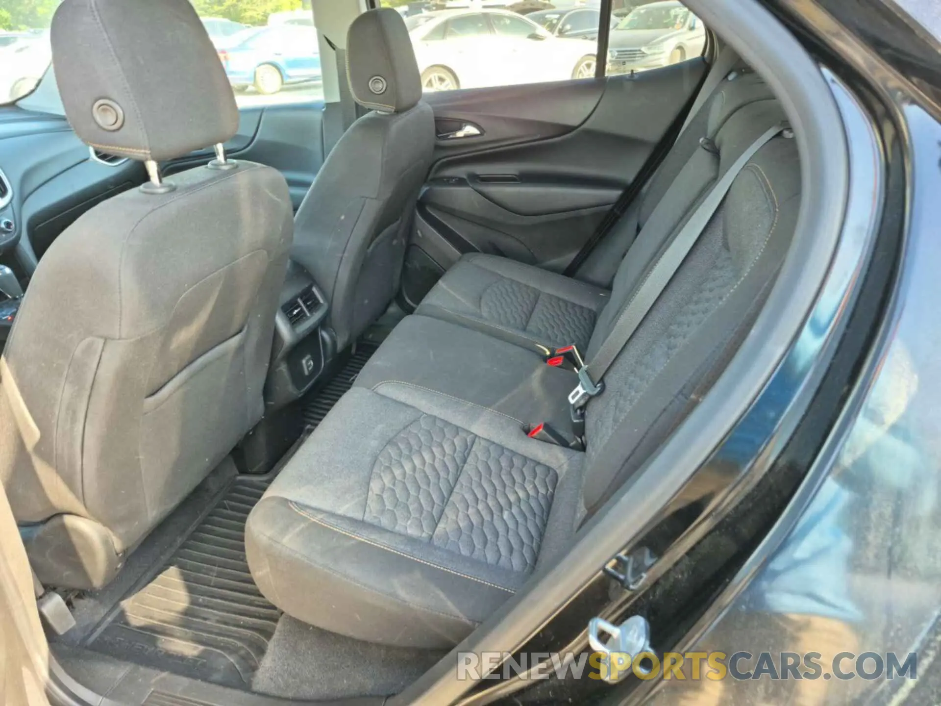 2 Photograph of a damaged car 2GNAXJEV5L6238147 CHEVROLET EQUINOX 2020