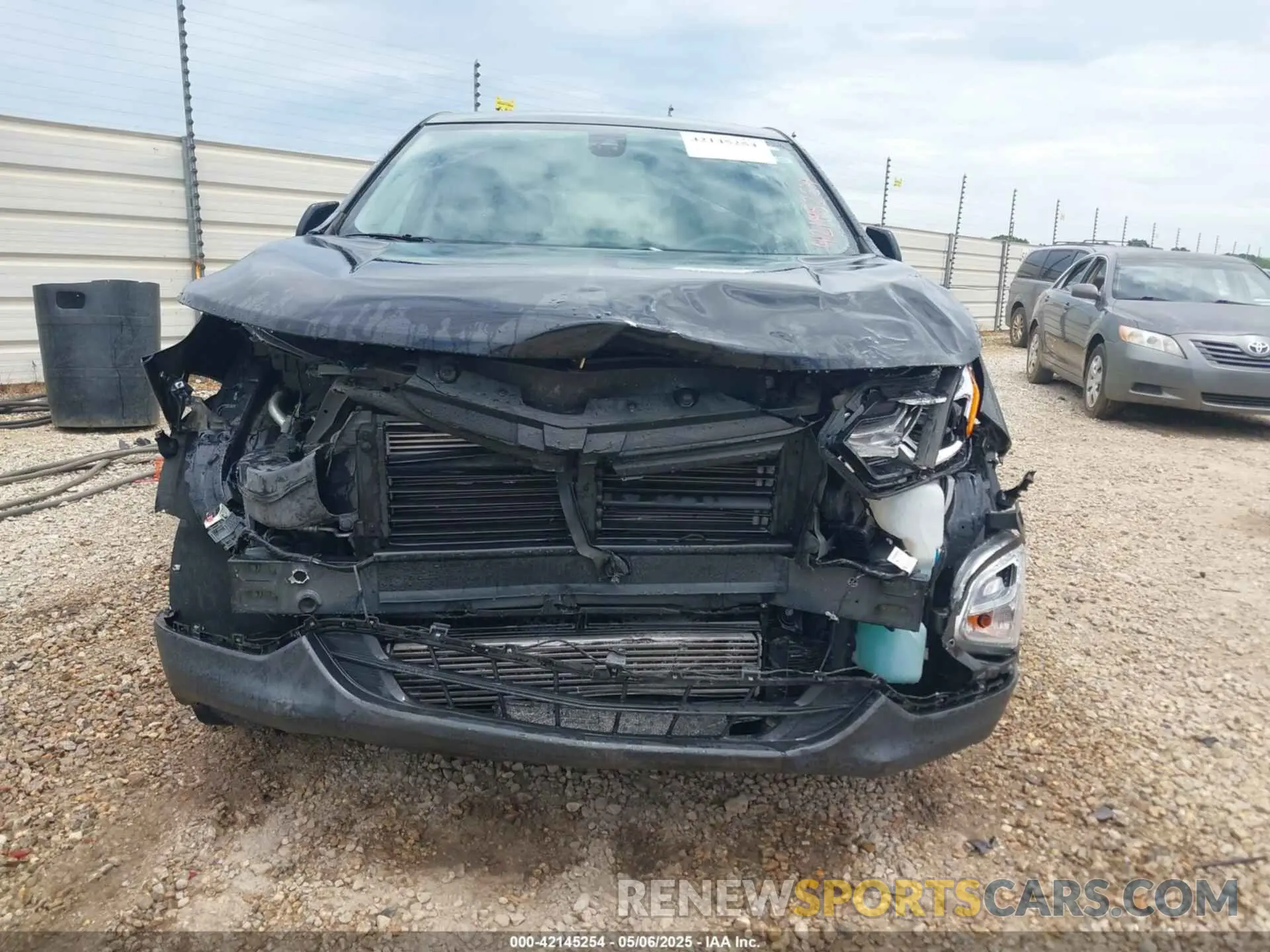 12 Photograph of a damaged car 2GNAXJEV5L6243512 CHEVROLET EQUINOX 2020