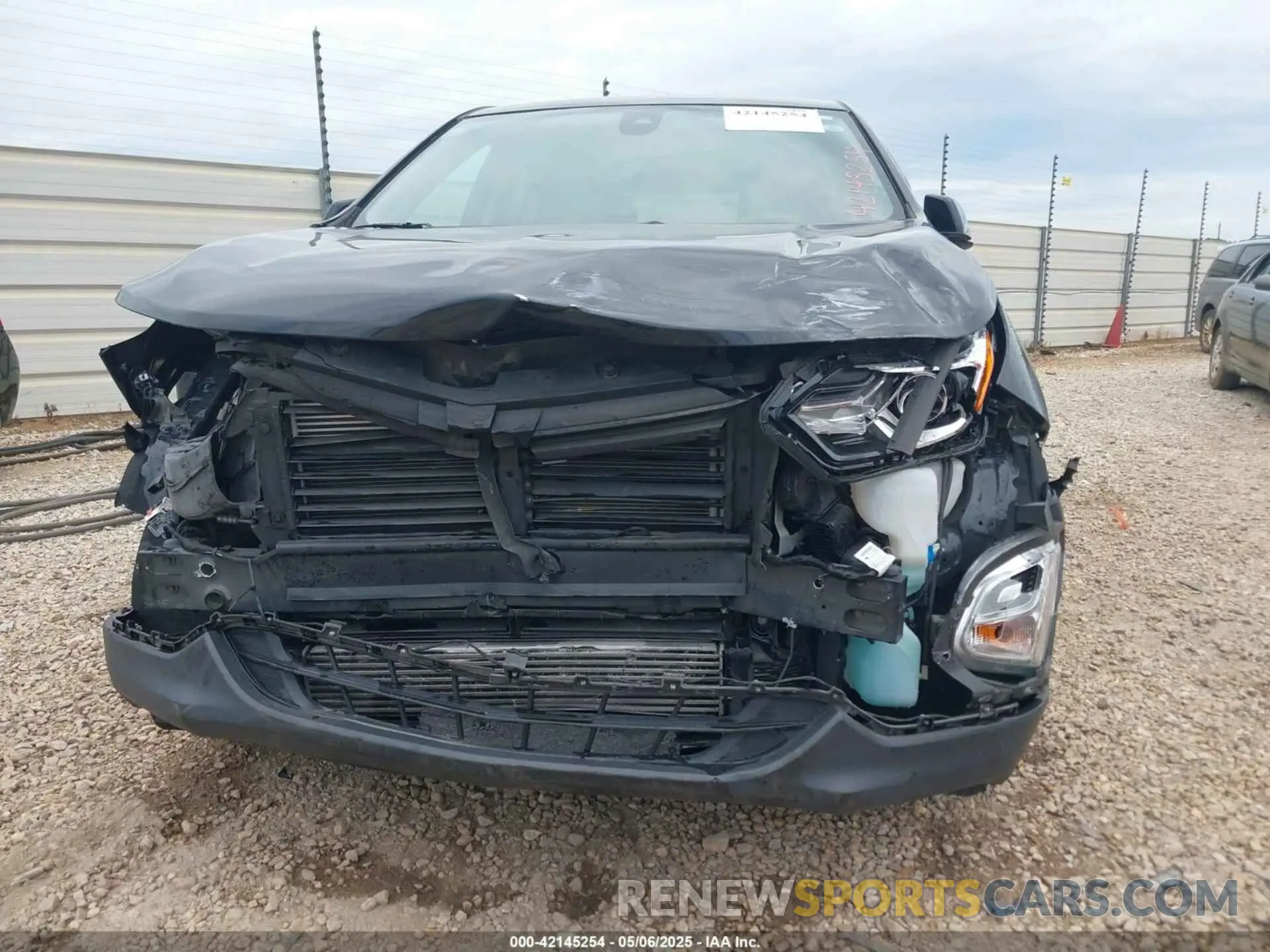 6 Photograph of a damaged car 2GNAXJEV5L6243512 CHEVROLET EQUINOX 2020