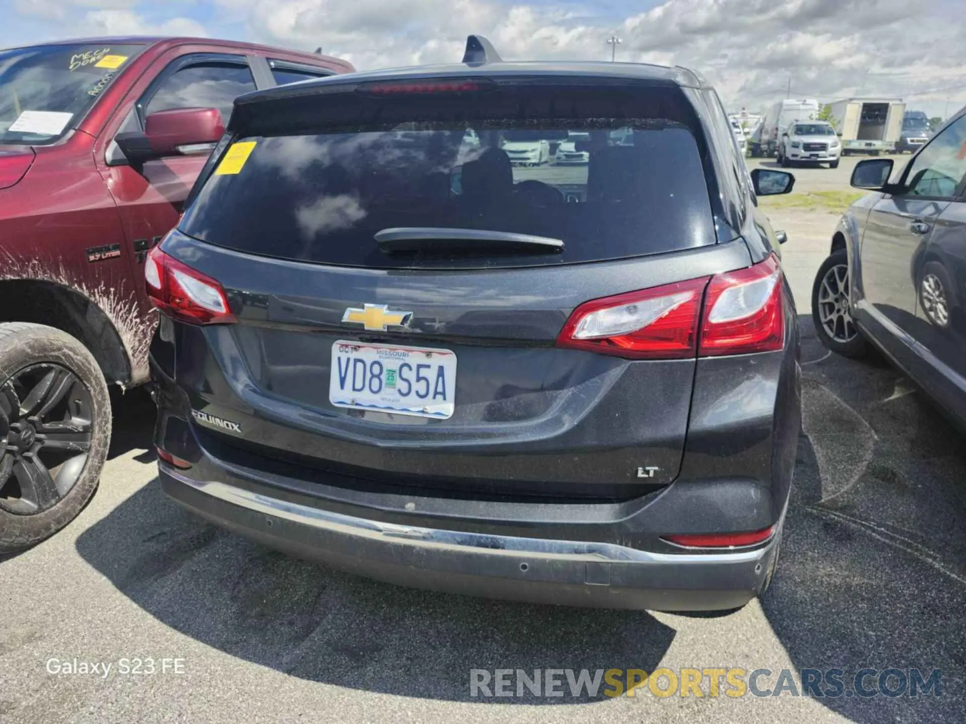 6 Photograph of a damaged car 2GNAXJEV6L6154659 CHEVROLET EQUINOX 2020