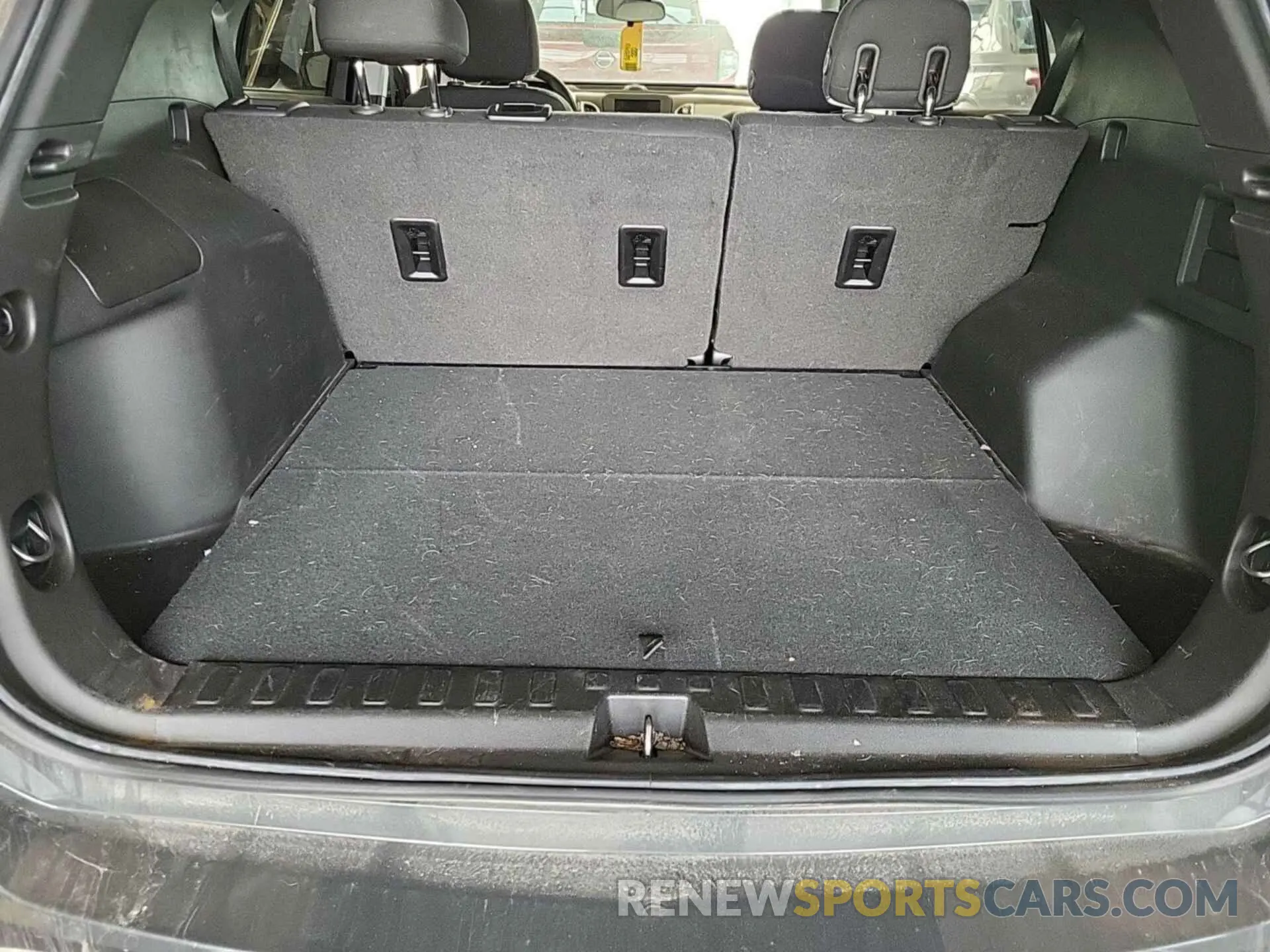 2 Photograph of a damaged car 2GNAXJEV6L6155245 CHEVROLET EQUINOX 2020