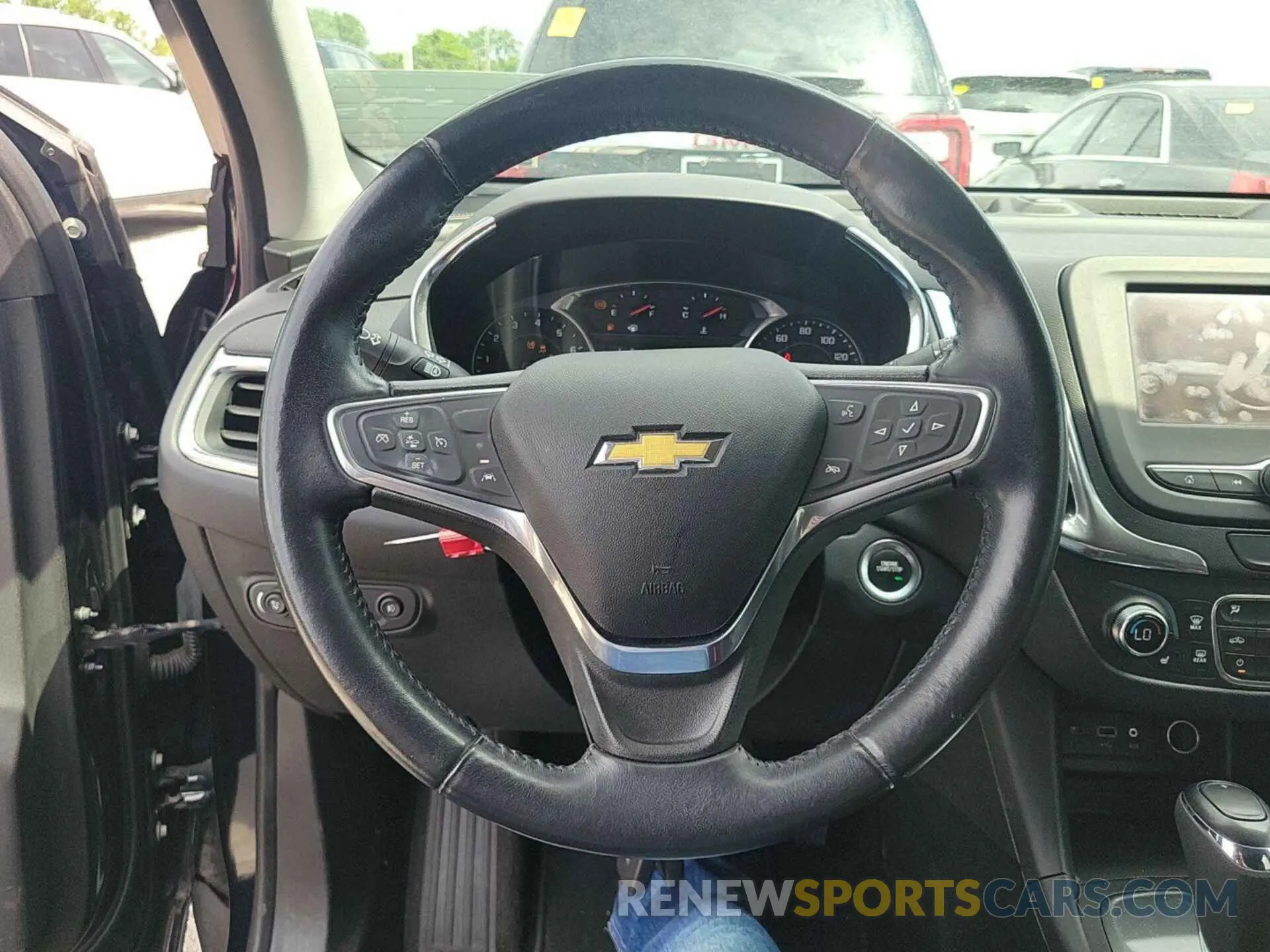 23 Photograph of a damaged car 2GNAXJEV6L6156203 CHEVROLET EQUINOX 2020
