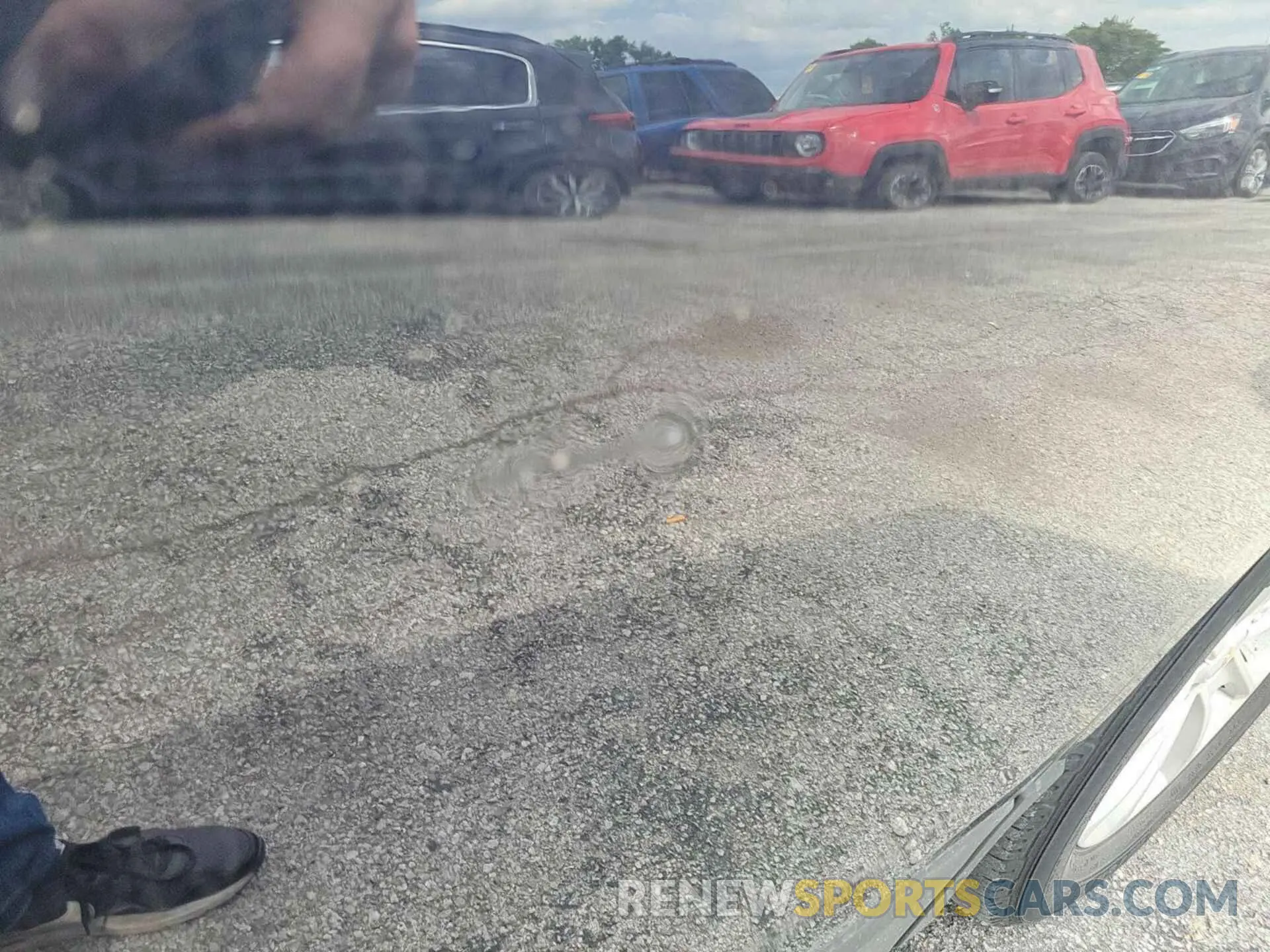 25 Photograph of a damaged car 2GNAXJEV6L6156203 CHEVROLET EQUINOX 2020