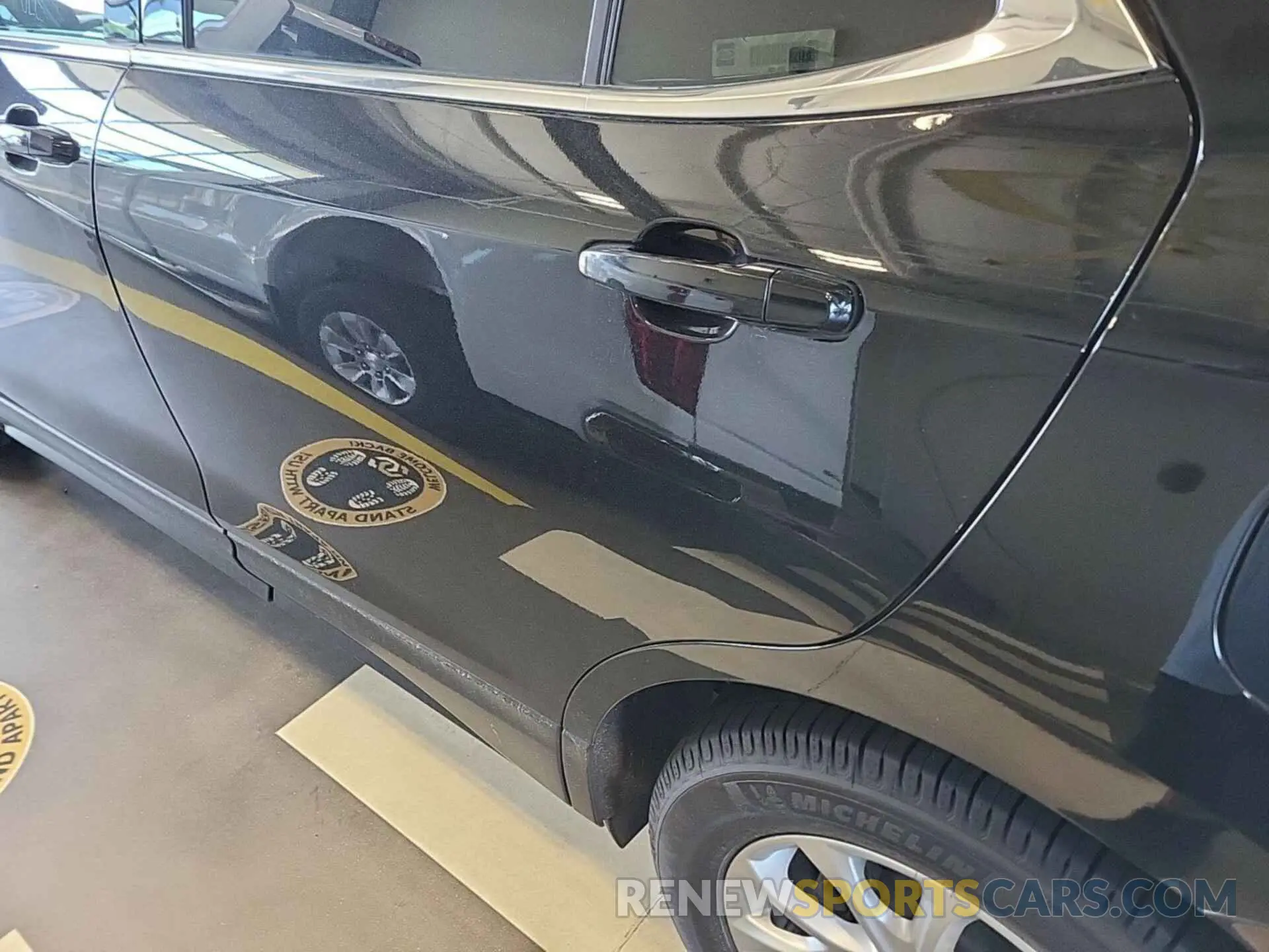 22 Photograph of a damaged car 2GNAXJEV6L6159621 CHEVROLET EQUINOX 2020