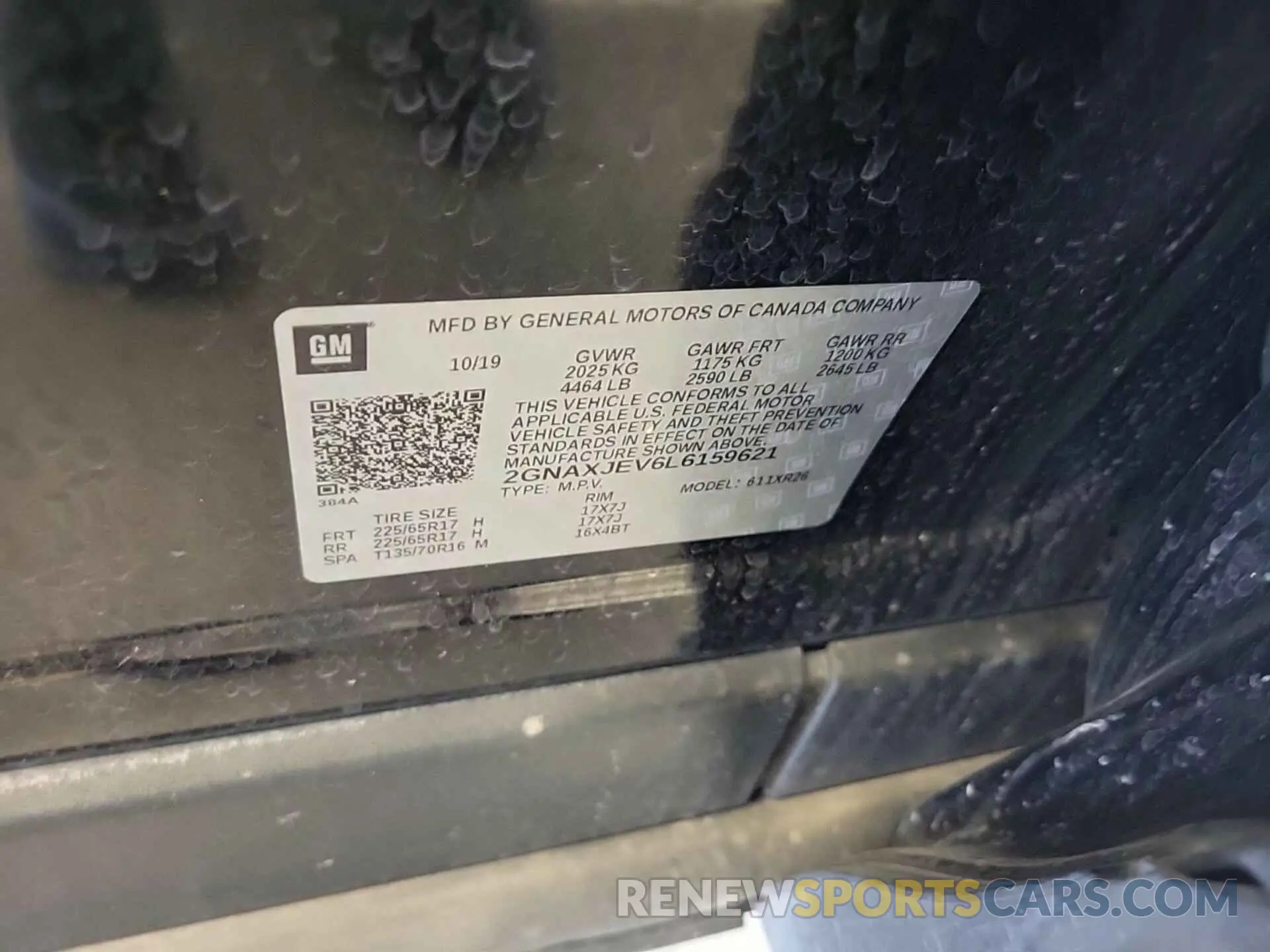 25 Photograph of a damaged car 2GNAXJEV6L6159621 CHEVROLET EQUINOX 2020