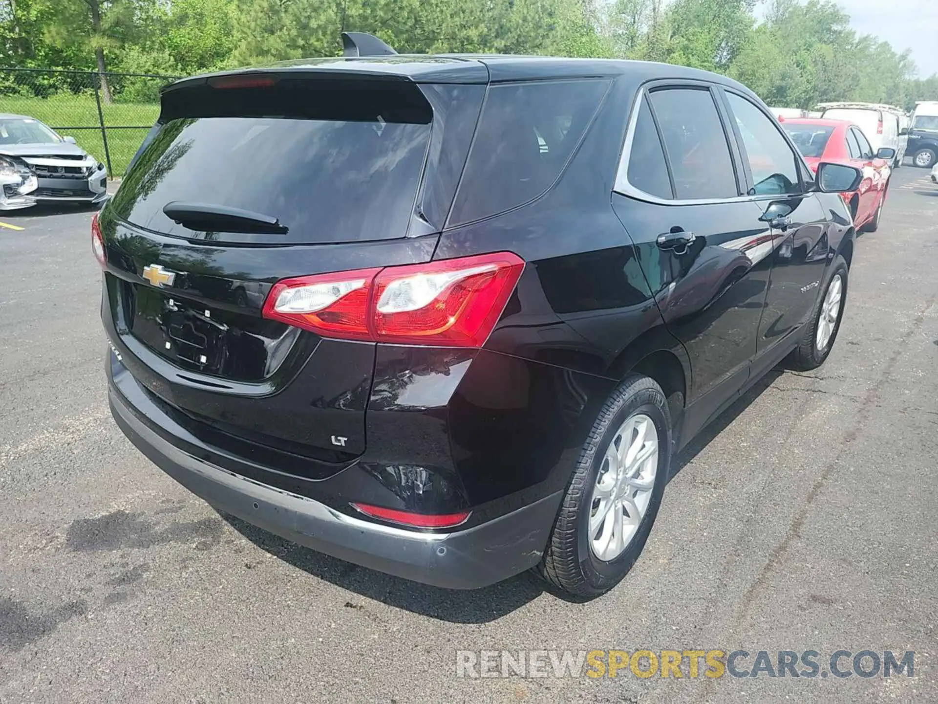 7 Photograph of a damaged car 2GNAXJEV6L6159621 CHEVROLET EQUINOX 2020