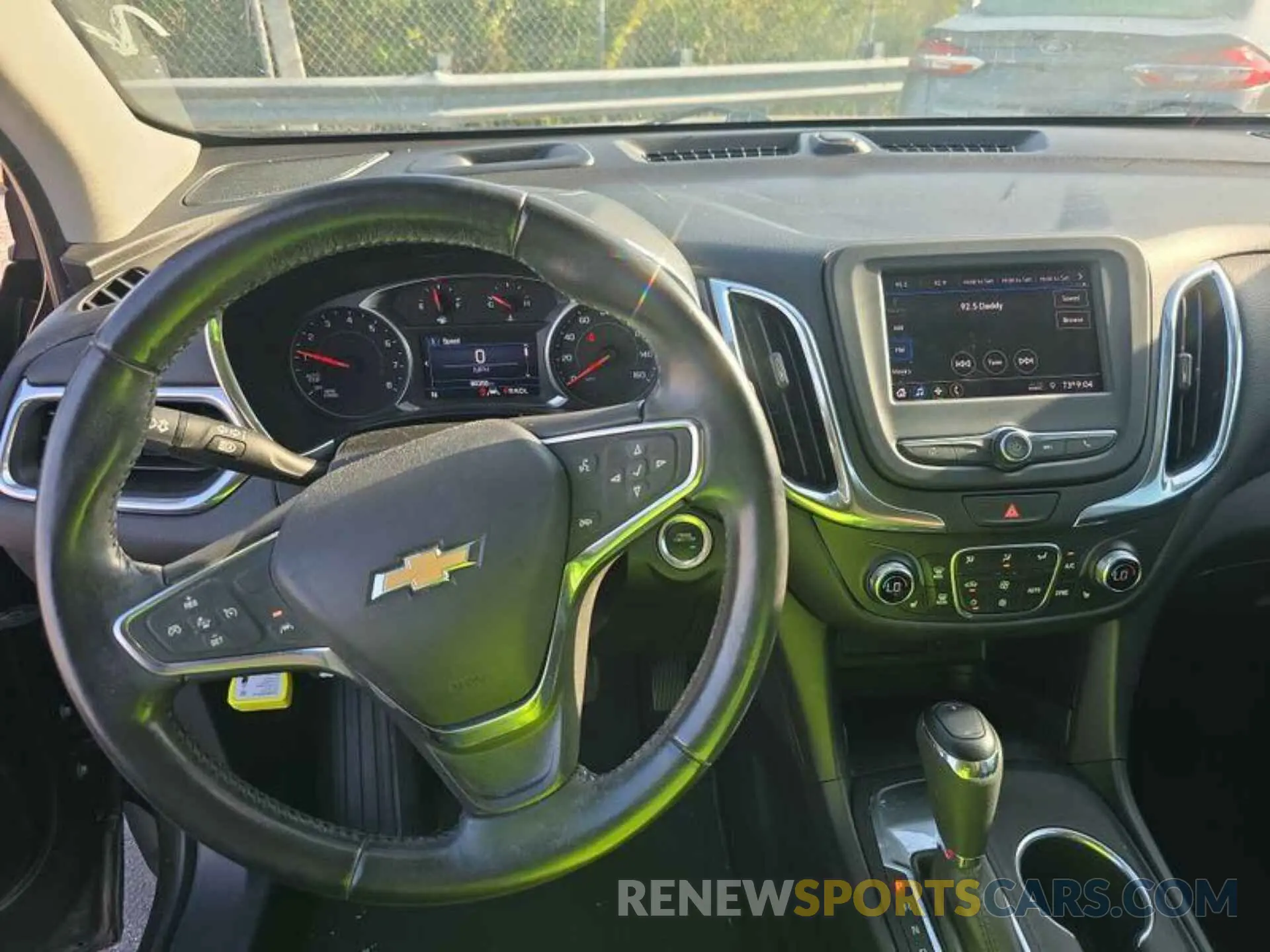 16 Photograph of a damaged car 2GNAXJEV6L6176001 CHEVROLET EQUINOX 2020