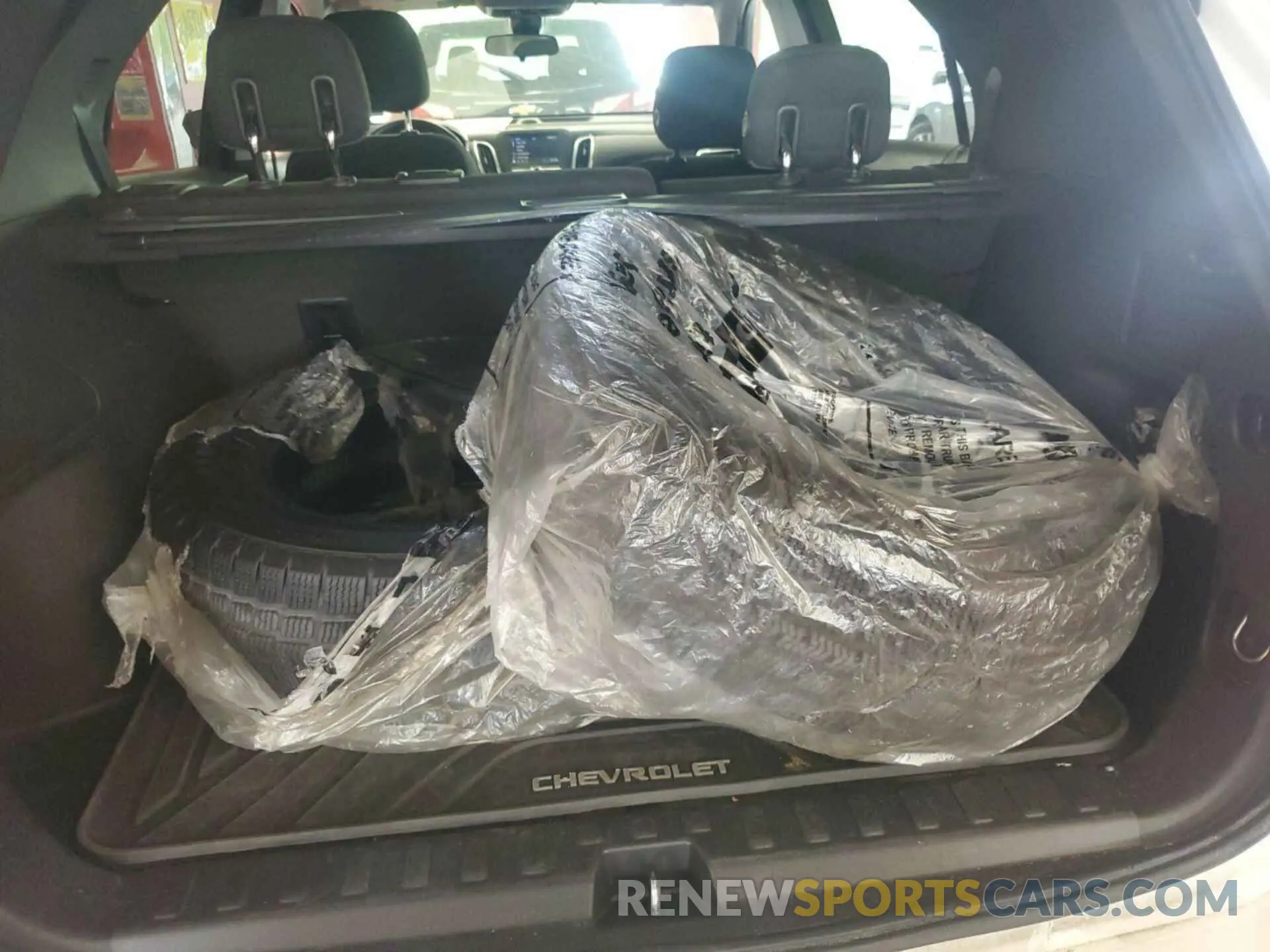 23 Photograph of a damaged car 2GNAXJEV6L6230476 CHEVROLET EQUINOX 2020