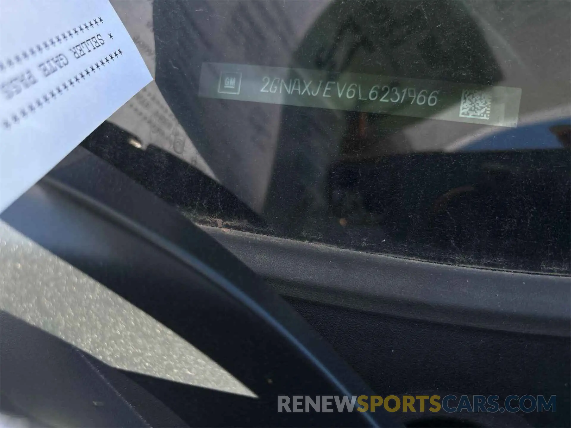 15 Photograph of a damaged car 2GNAXJEV6L6231966 CHEVROLET EQUINOX 2020
