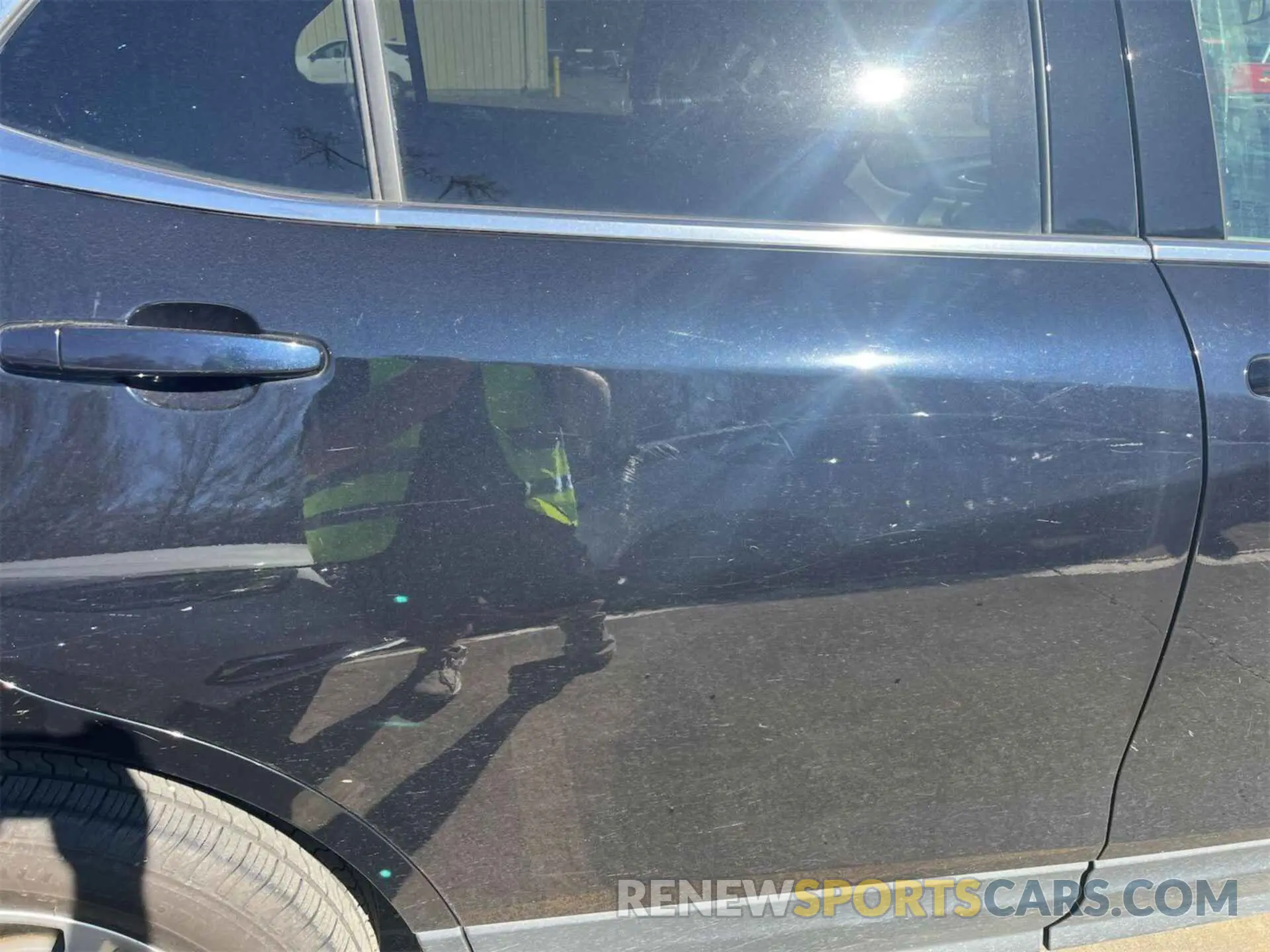 21 Photograph of a damaged car 2GNAXJEV6L6231966 CHEVROLET EQUINOX 2020