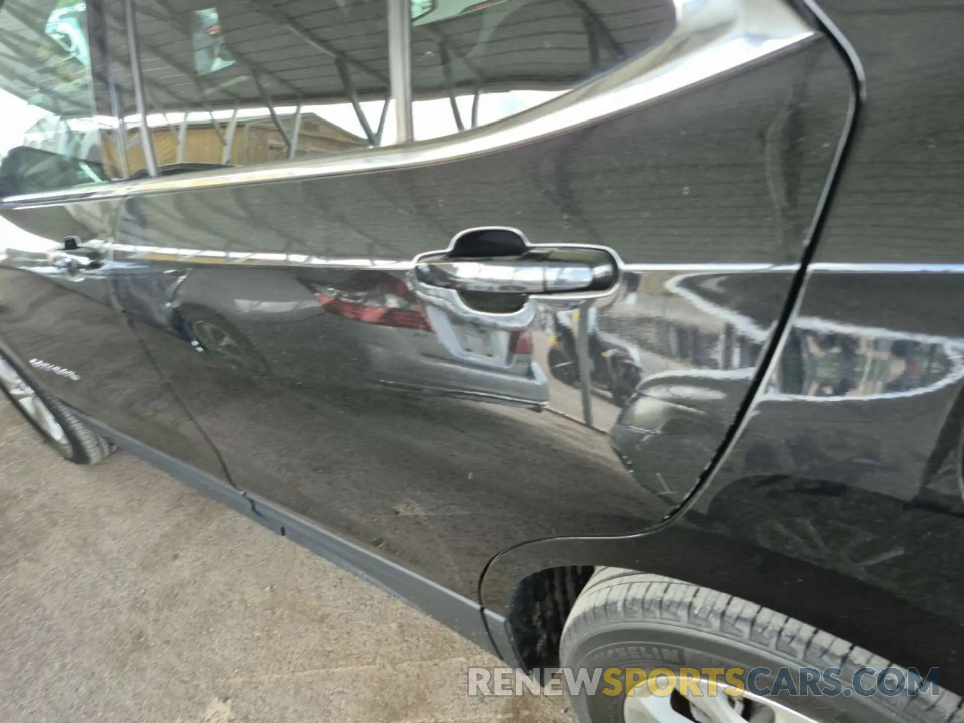 24 Photograph of a damaged car 2GNAXJEV6L6232146 CHEVROLET EQUINOX 2020