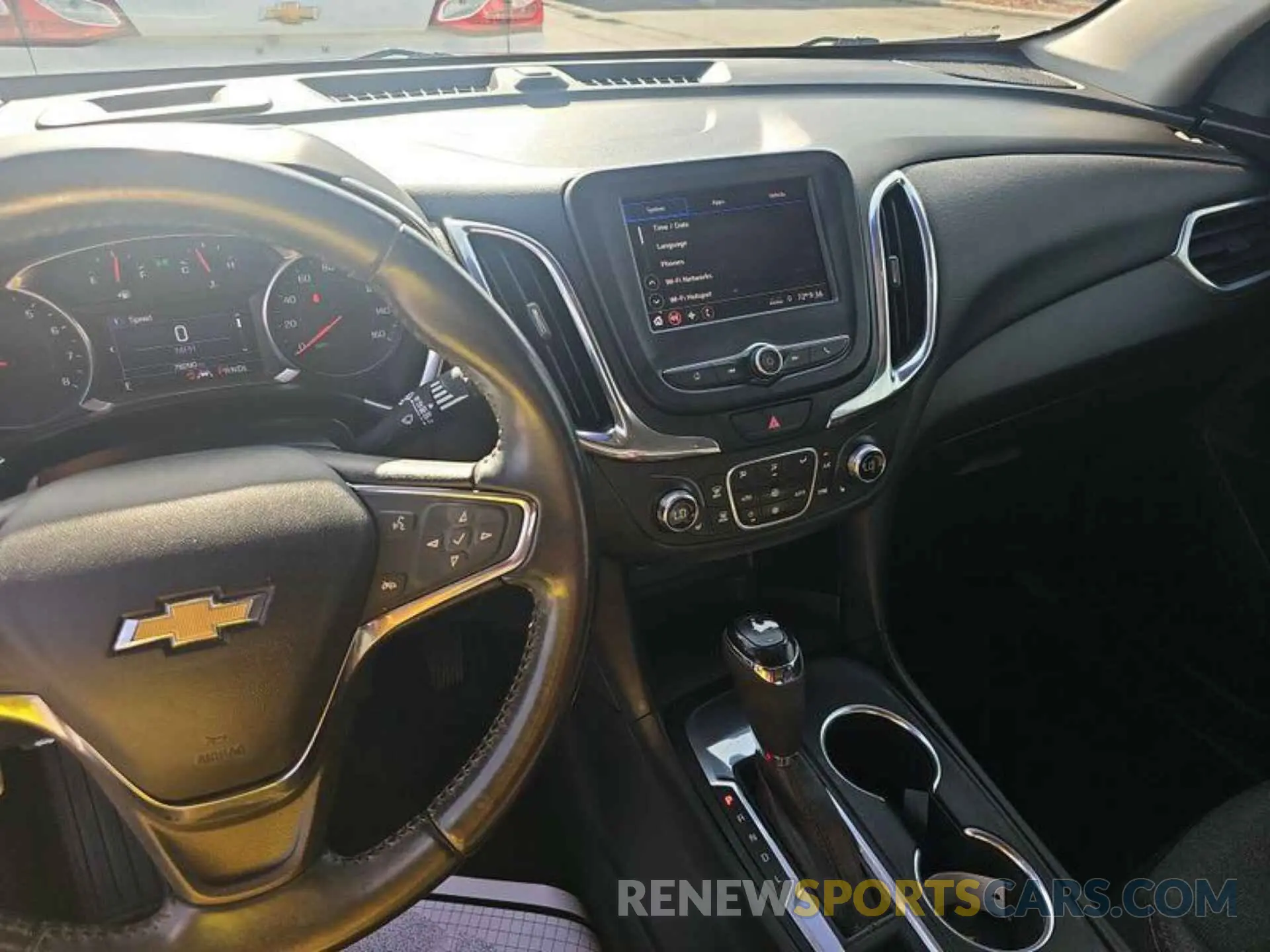 13 Photograph of a damaged car 2GNAXJEV6L6238531 CHEVROLET EQUINOX 2020