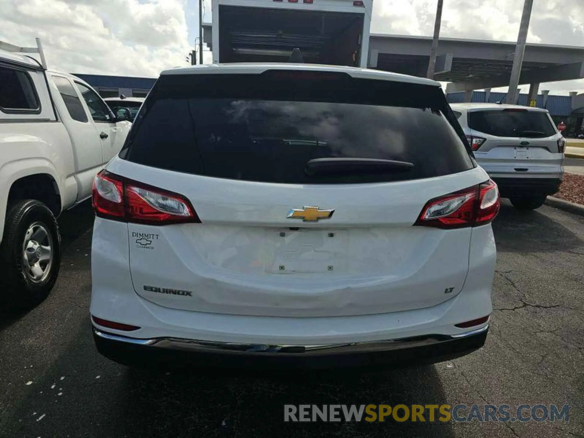 15 Photograph of a damaged car 2GNAXJEV6L6240022 CHEVROLET EQUINOX 2020